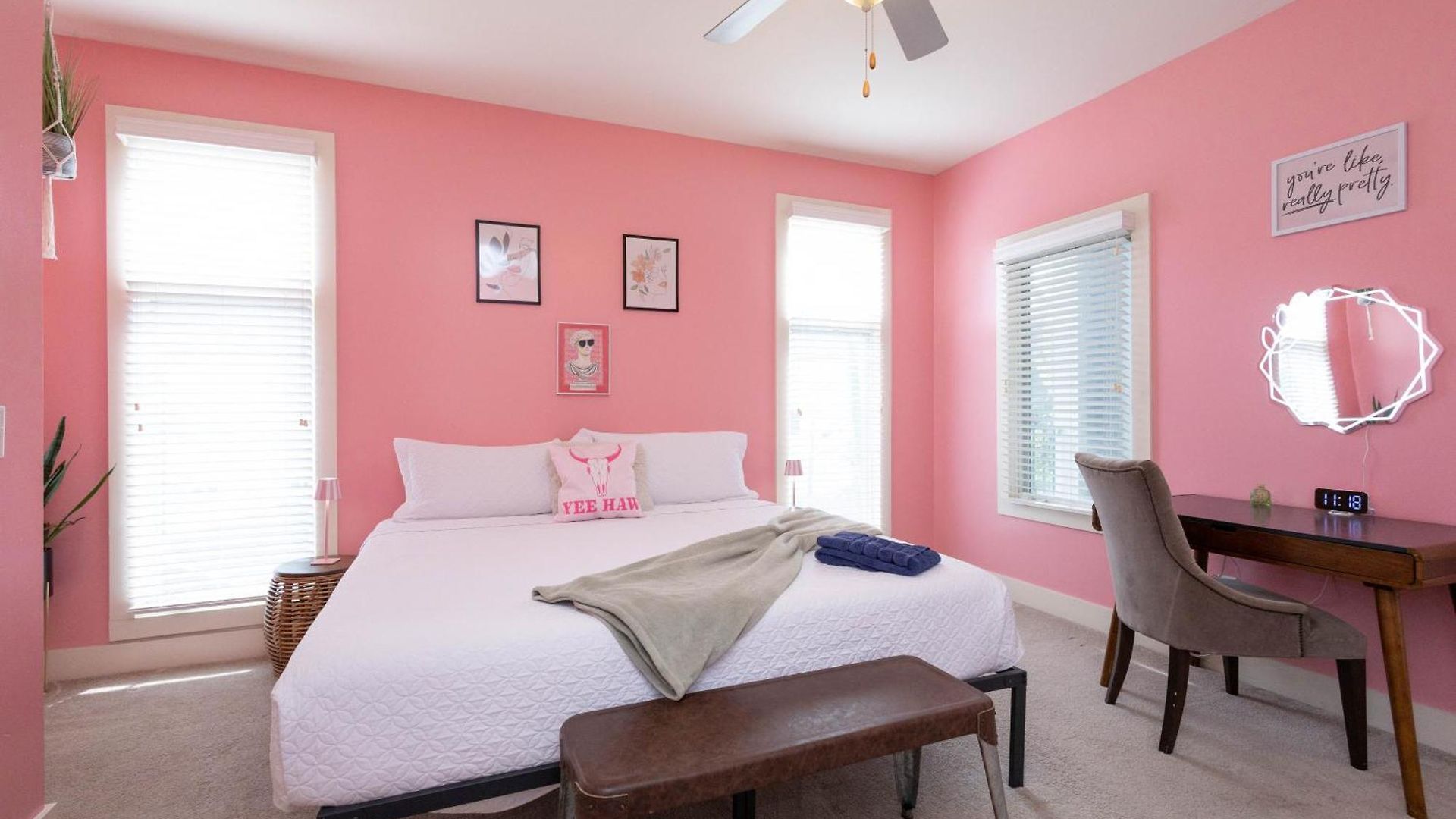 Lipstick & Boots - Luxury 3-level With Private Garage Near Music Row * Nashville