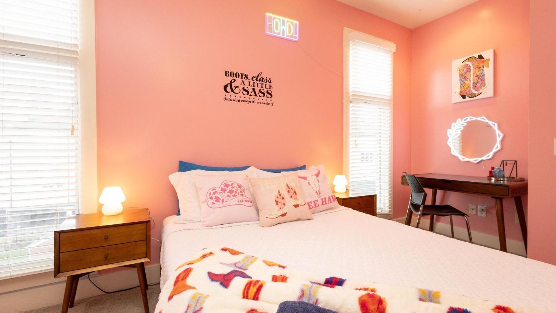Pink Experience - West End Broadway & Restaurants * Nashville