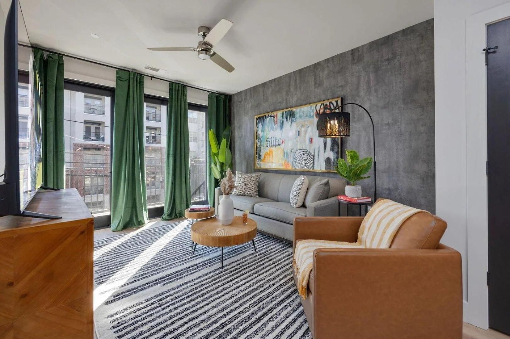 Riffs - 2 Unit Odyssey Combo - Heart Of Midtown Holiday home