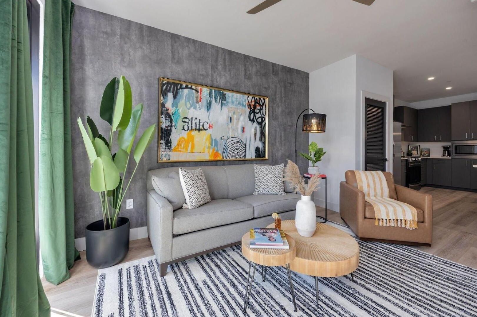 Holiday home Riffs - 2 Unit Odyssey Combo - Heart Of Midtown