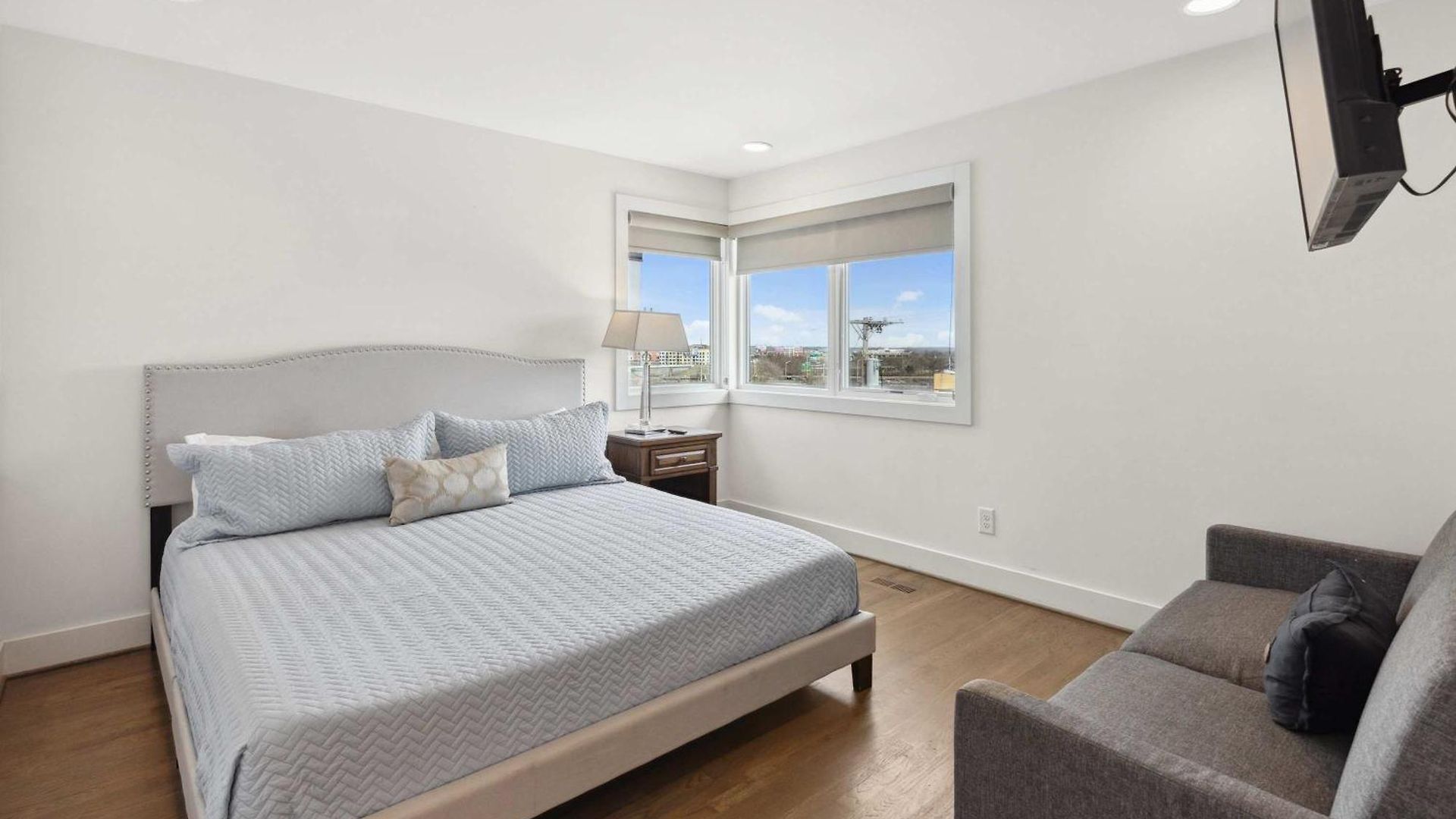 Gorgeous Home-2 Miles To Lower Broadway *