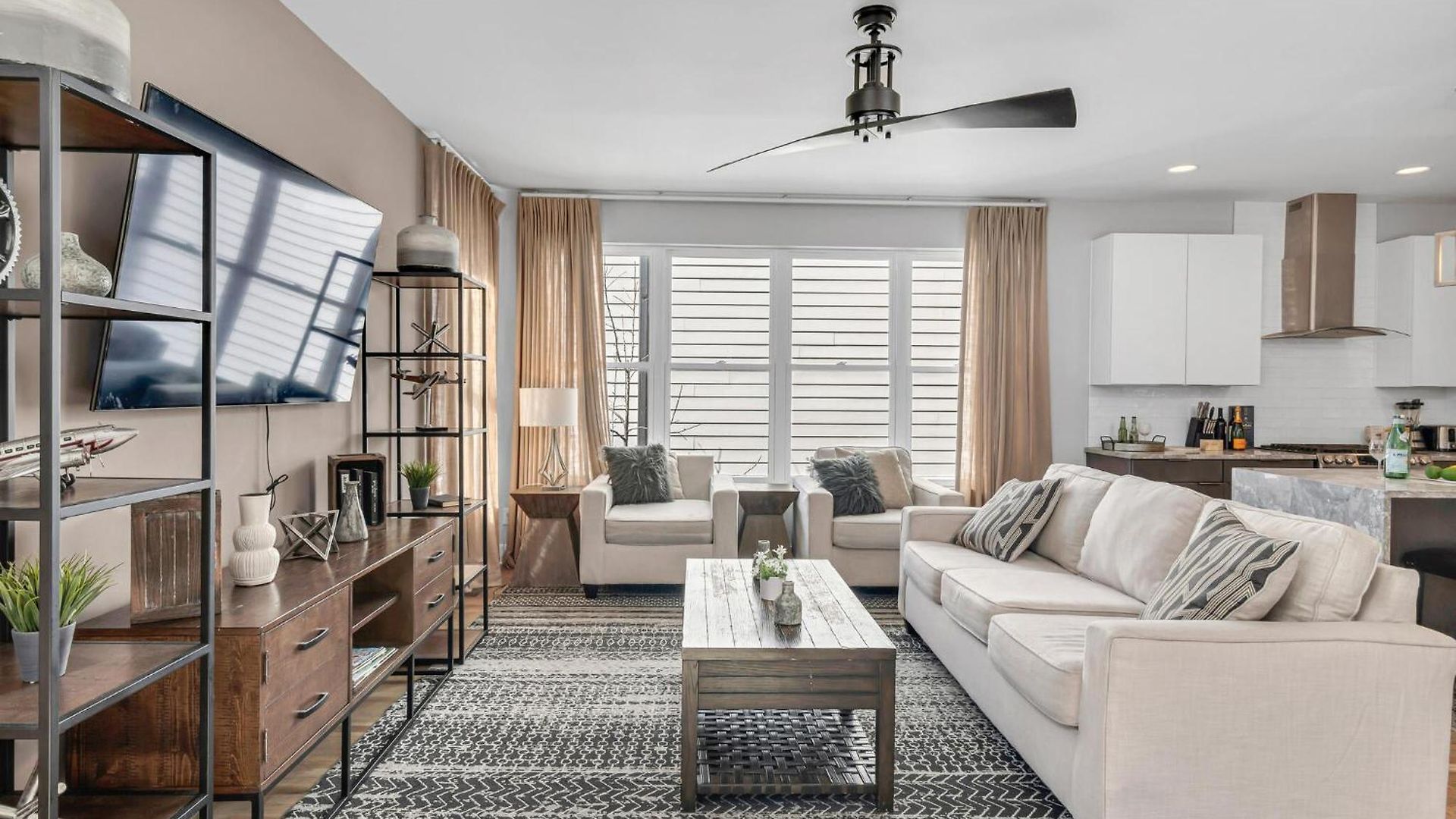 Spacious Close To Belmont Rooftop Nashville
