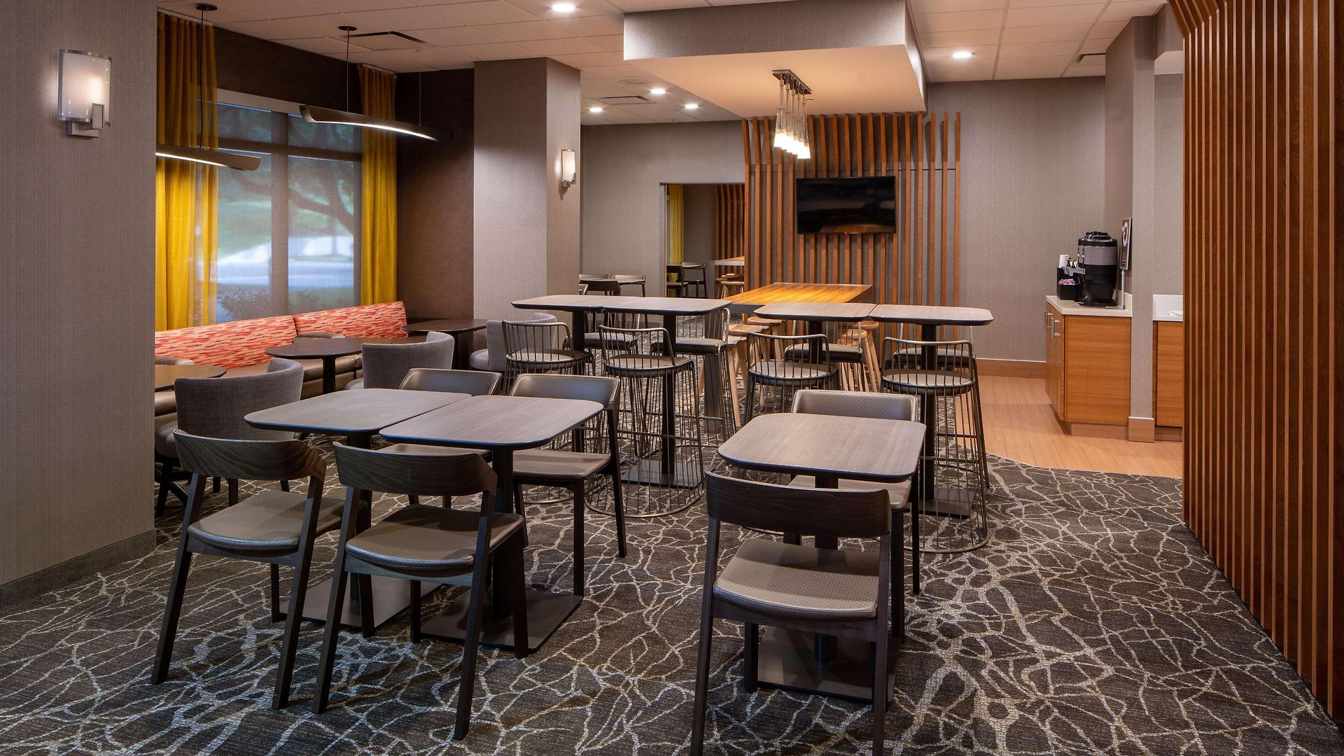 Sonesta Select Airport Hotel Nashville