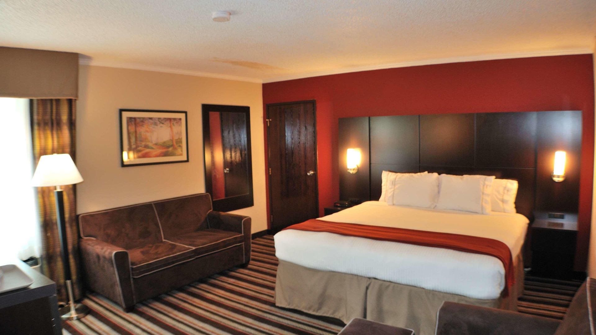 Express W-i40 By Ihg