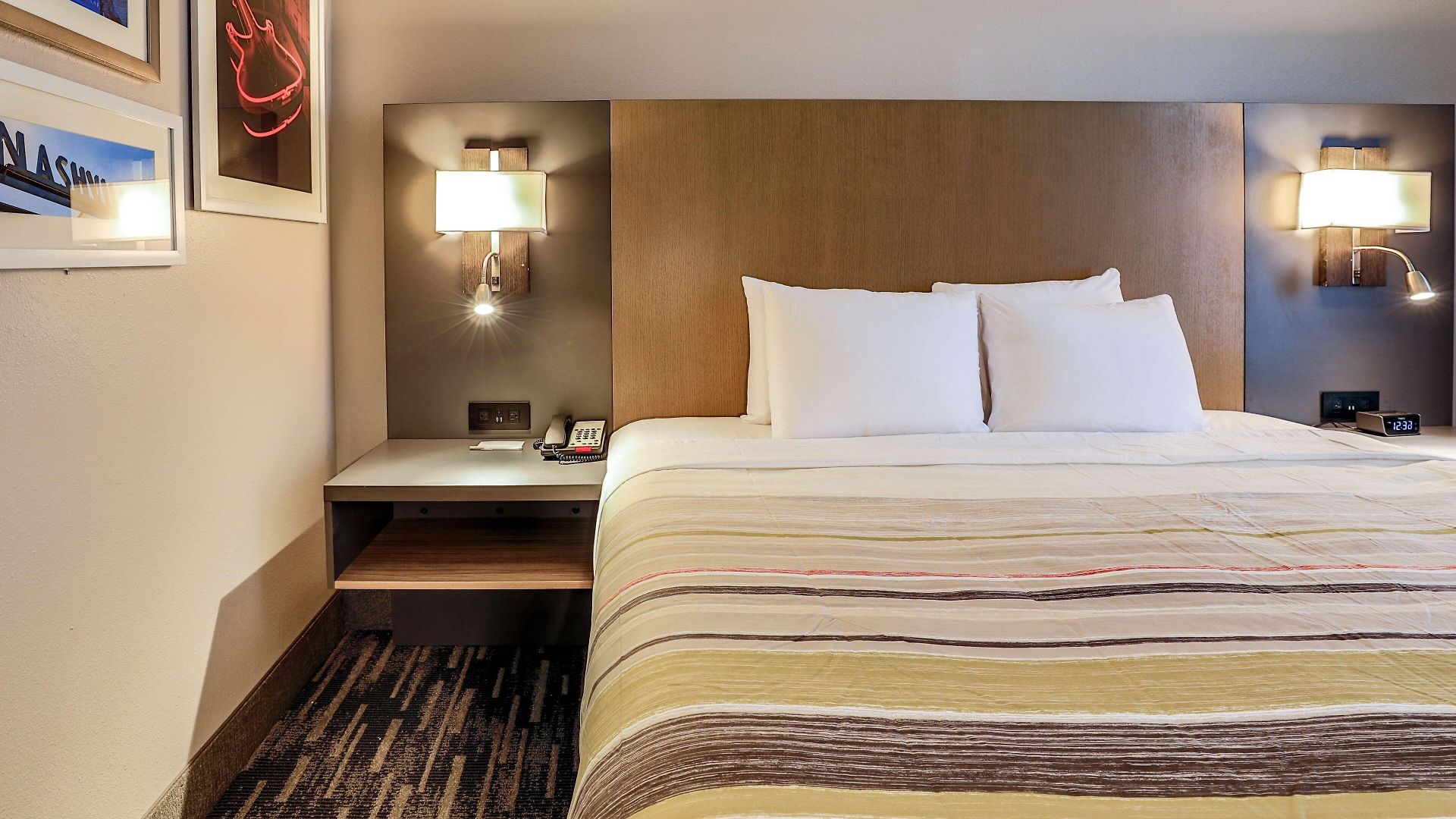 Country & By Radisson Airport Tn 4*