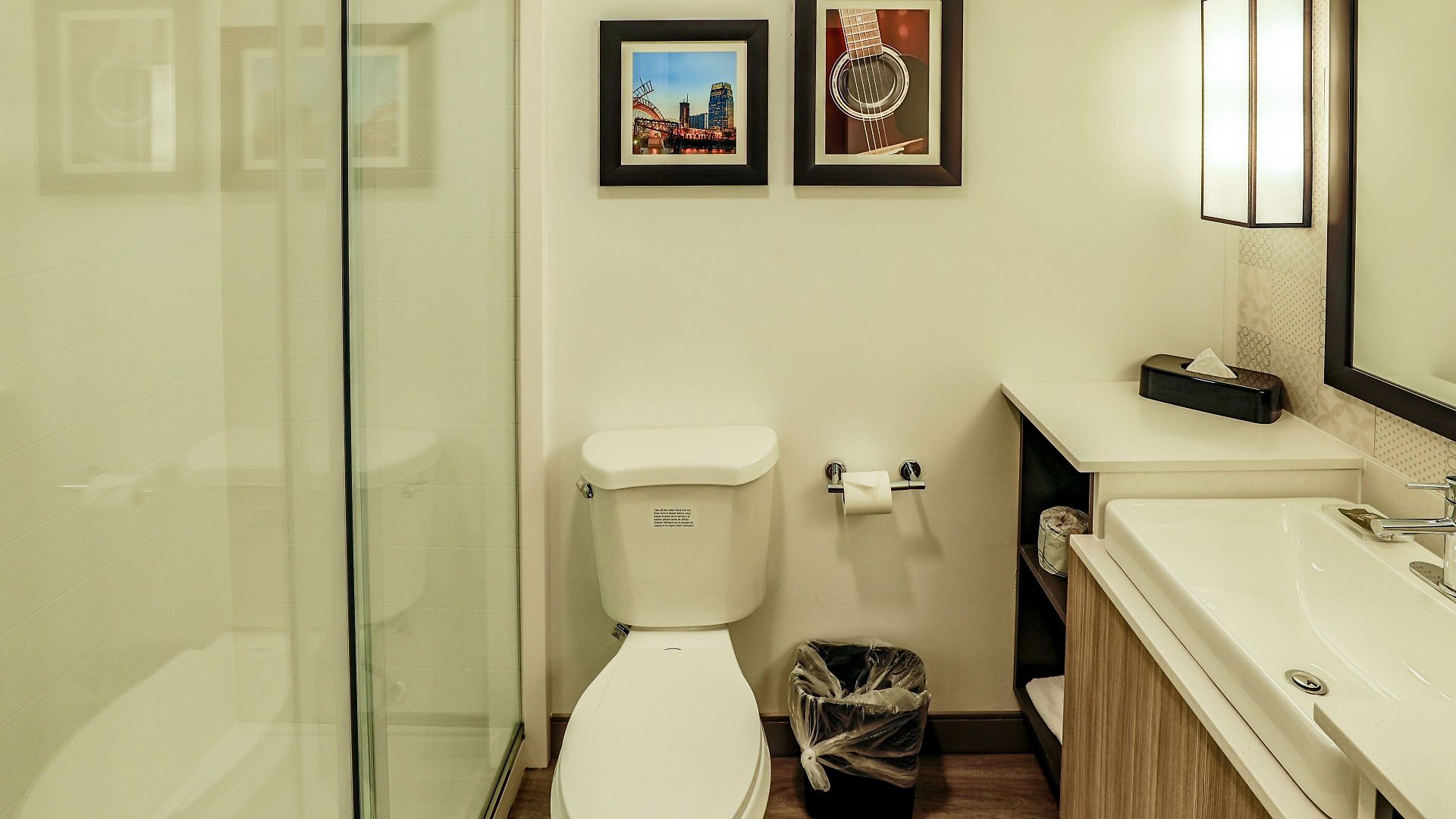 Hotel Country & By Radisson Airport Tn Nashville