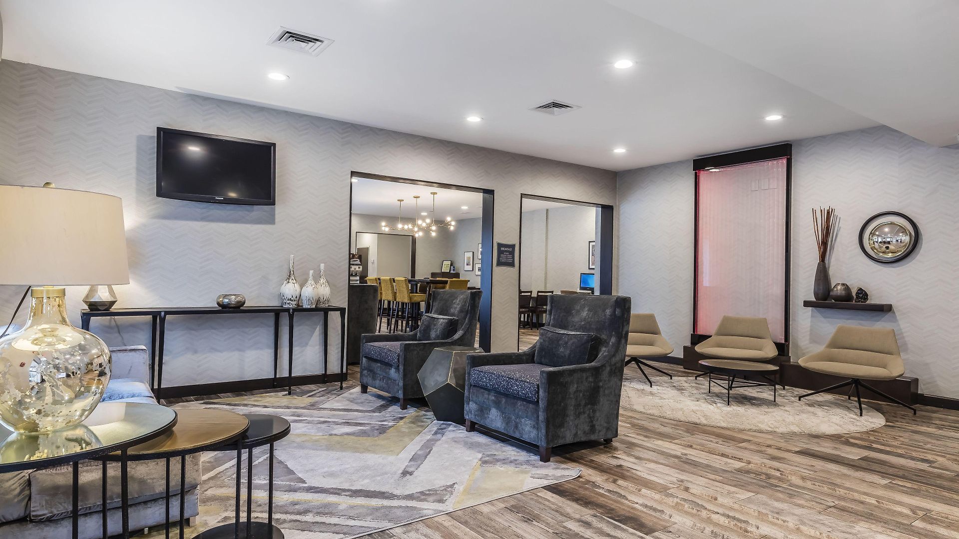 Western Airport - Bna Hotel