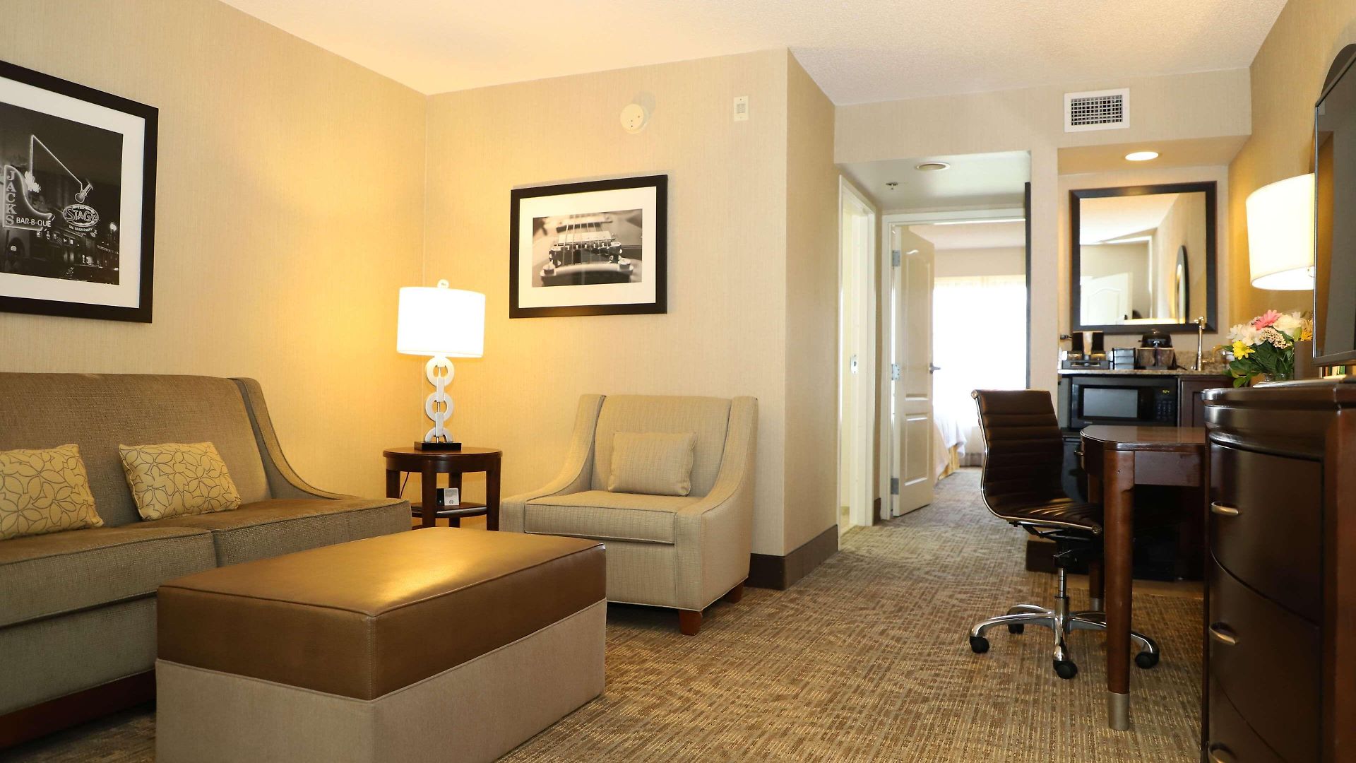 Embassy - At Vanderbilt Hotel 3*