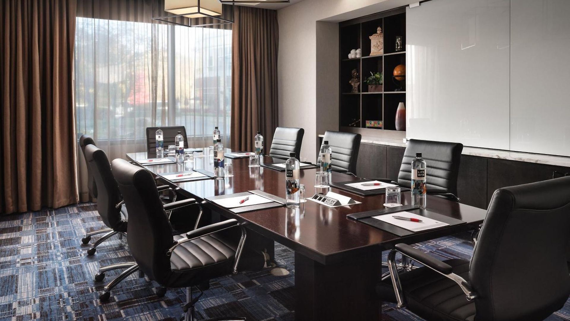 Hotel Marriott At Vanderbilt 4*
