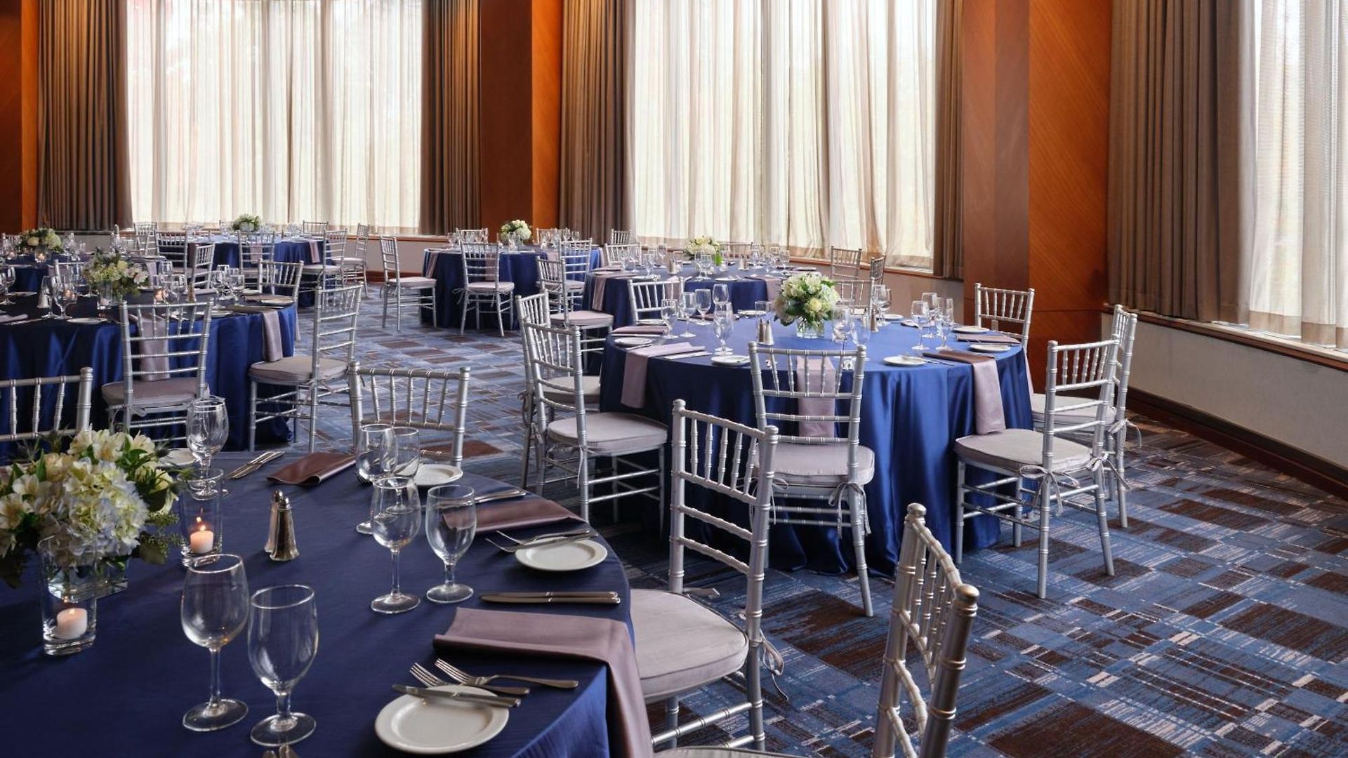 Marriott At Vanderbilt Hotel