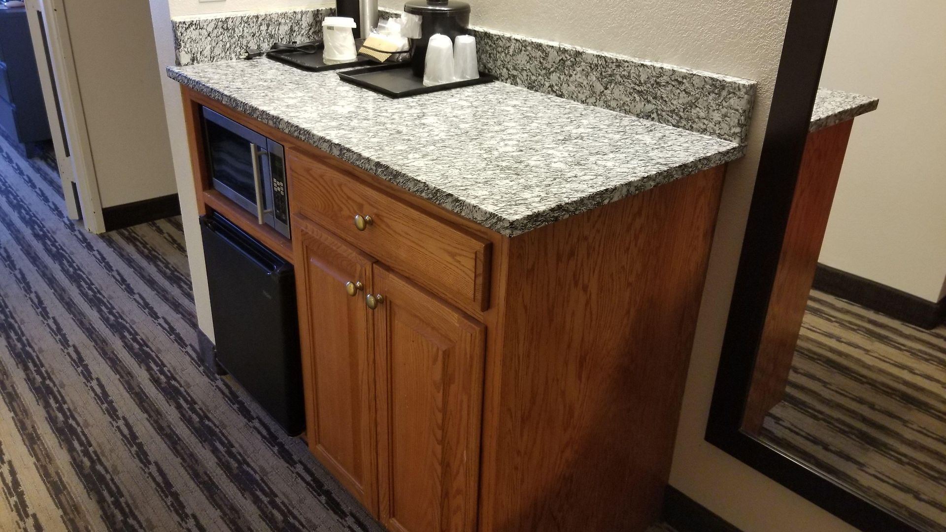 Country & By Radisson, Airport East, Tn Nashville
