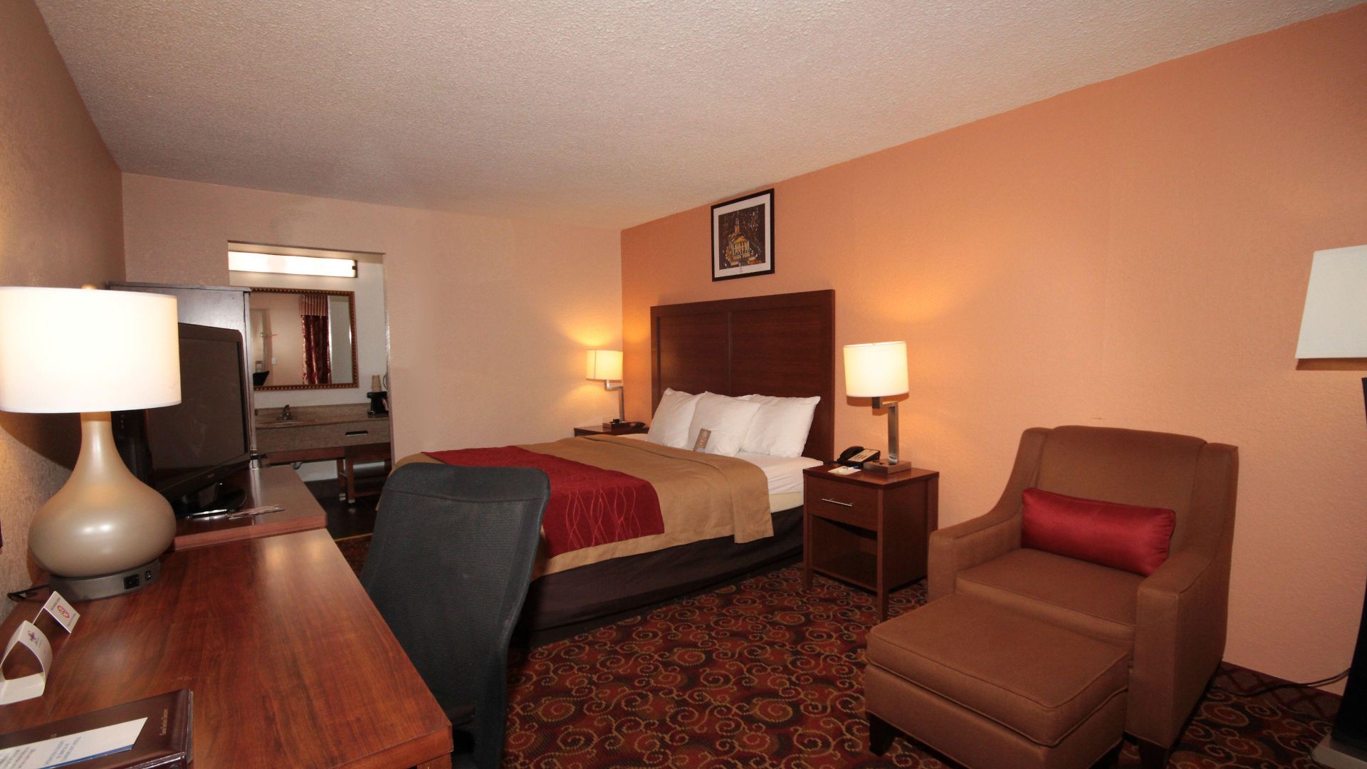 Comfort Downtown - Music Center Inn