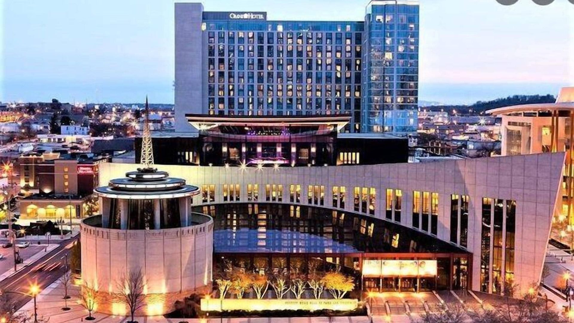 Comfort Downtown - Music Center