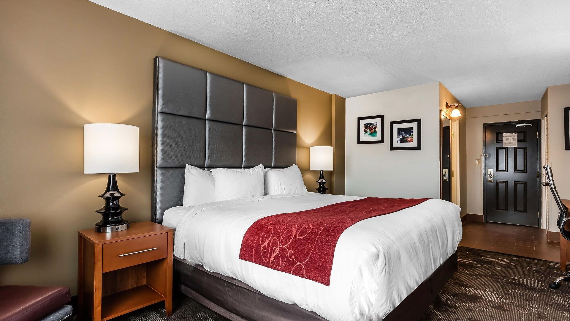 Comfort & Near Tanger Outlets I-24 Antioch Hotel