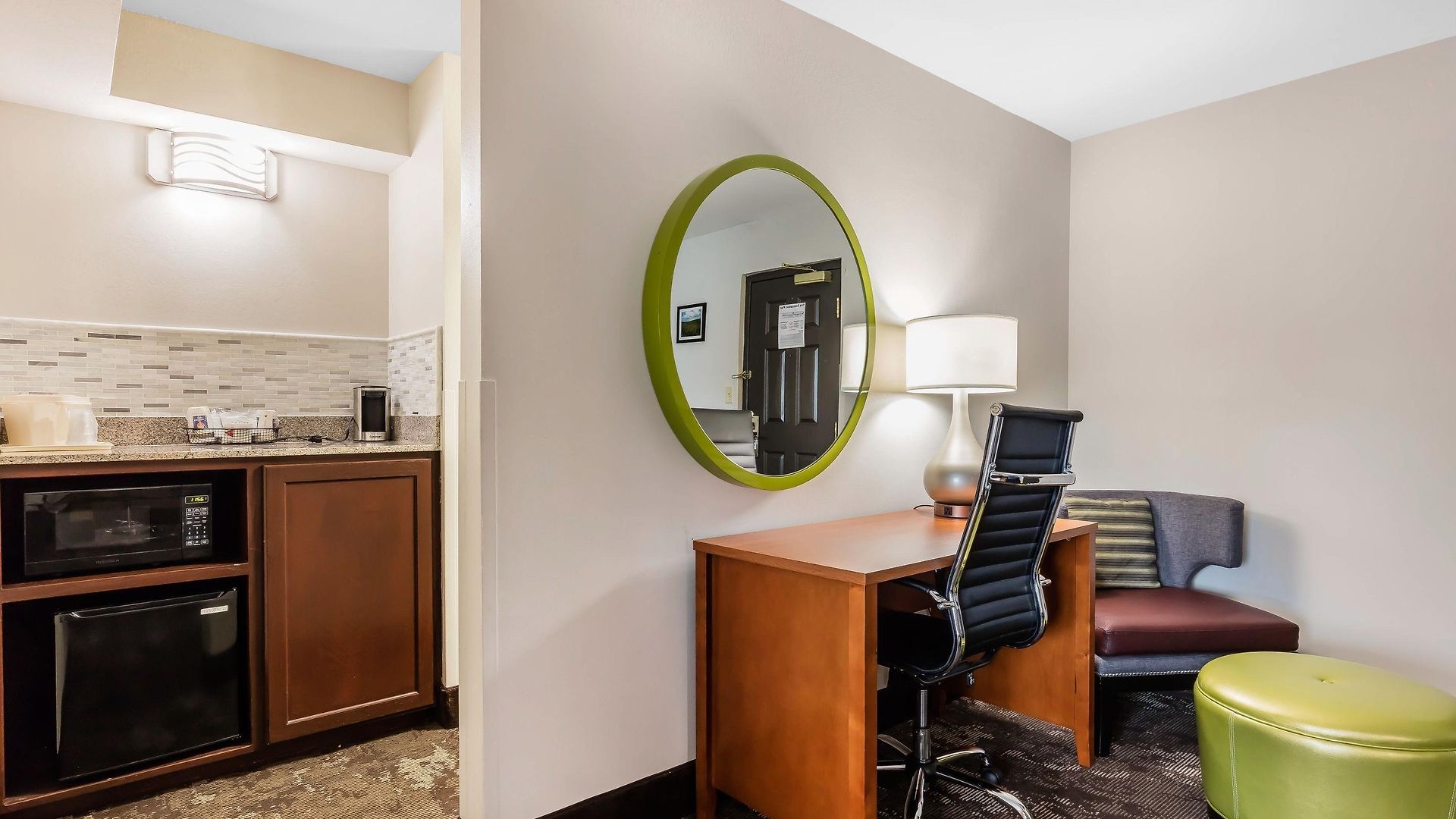 Comfort & Near Tanger Outlets I-24 Antioch 4* Nashville