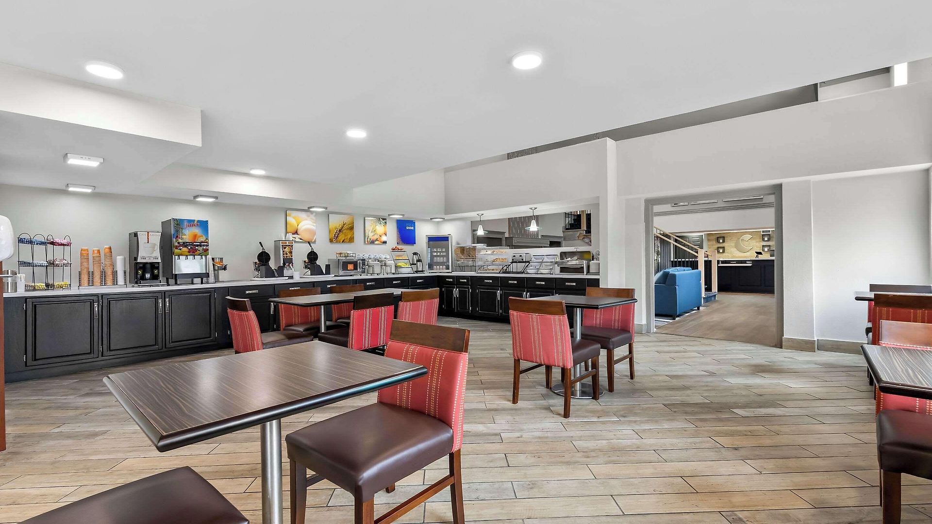 Comfort & Near Tanger Outlets I-24 Antioch Hotel