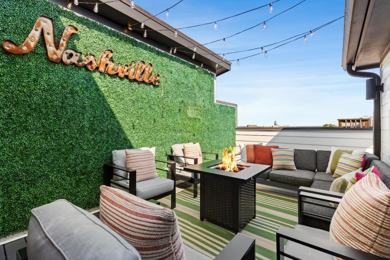 Private Rooftop Near Vanderbilt Only 2 Miles From Downtown Holiday home Nashville