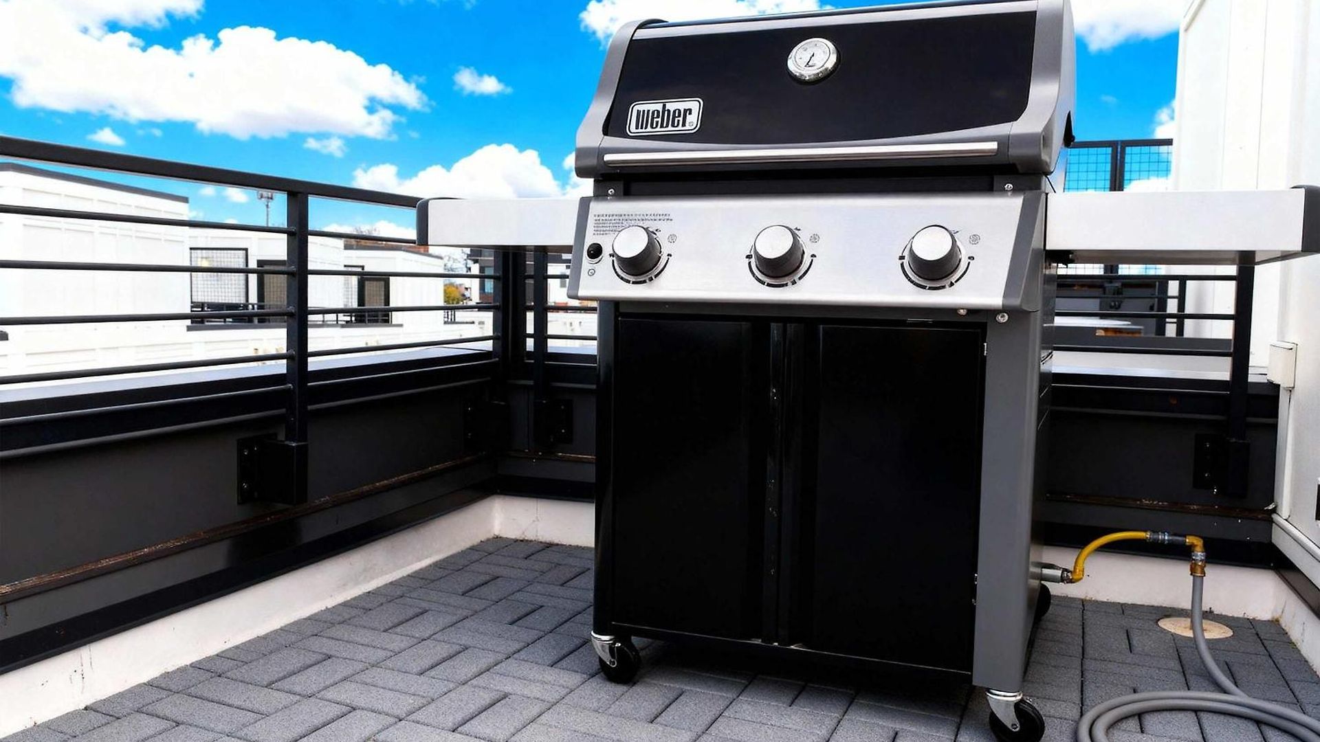 Holiday home Escape With Skyline Deck And Hot Tub