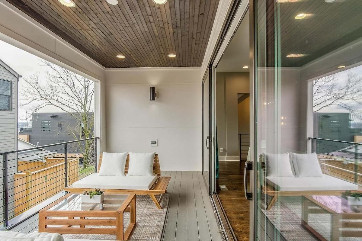 Villa Stunning Skyline Manor - Rooftop Views