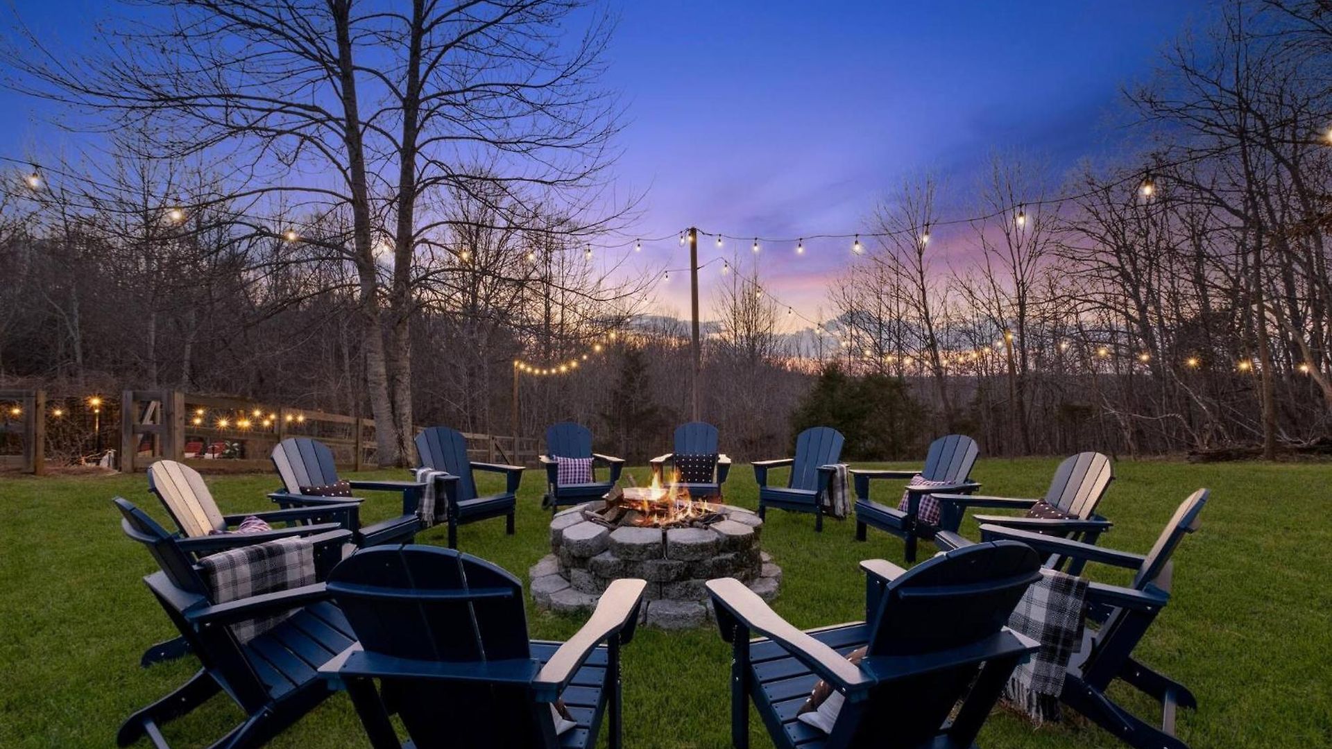 Retreat - Pool/hot Tub/karaoke/theatre + *