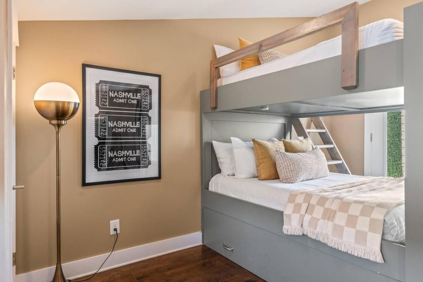 Holiday home Walk To Vanderbilt And Belmont With Garage And Rooftop Deck Nashville