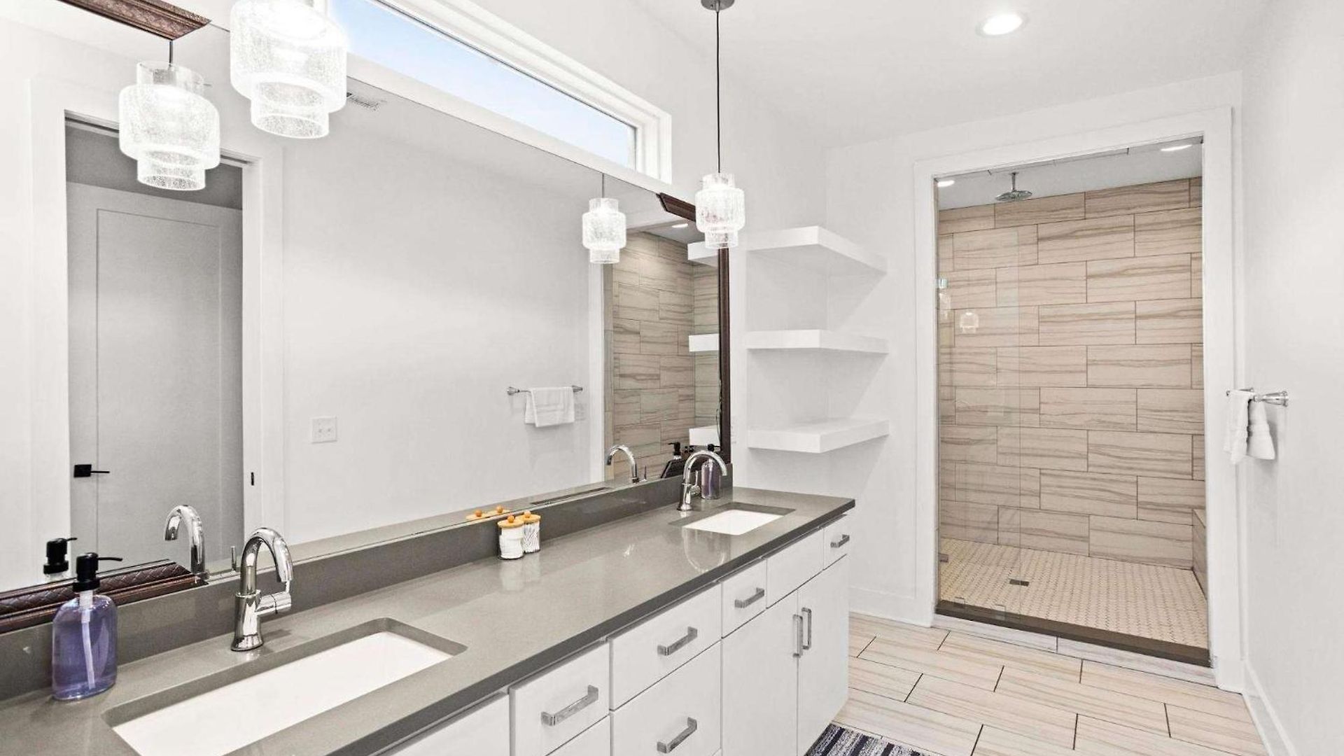 2 Adjacent Gem Great For Big Groups 8th Ave S Holiday home *