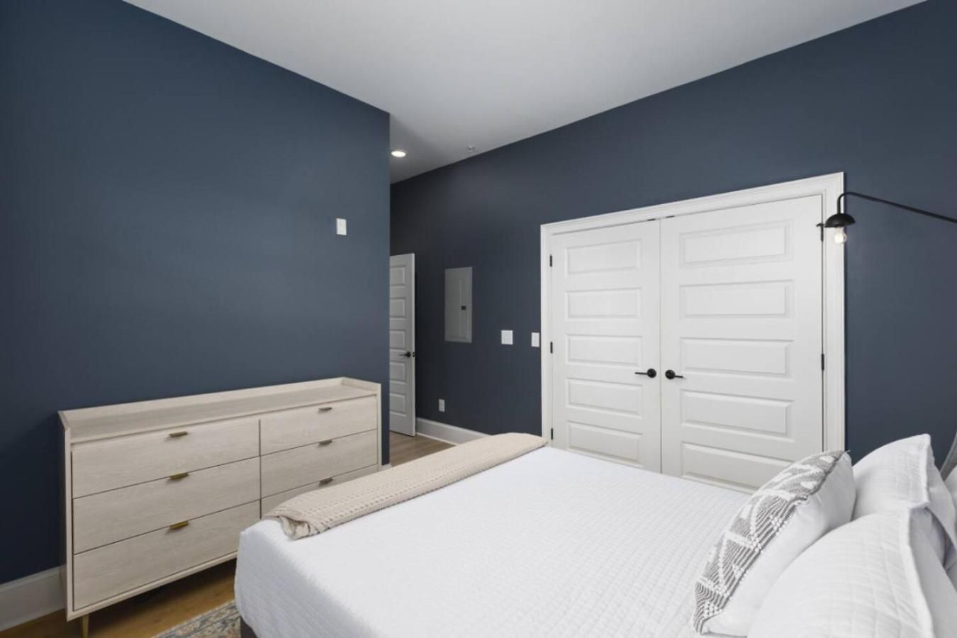 Sleeps 20 Three Side By Side 10 Minutes To Broadway Holiday home