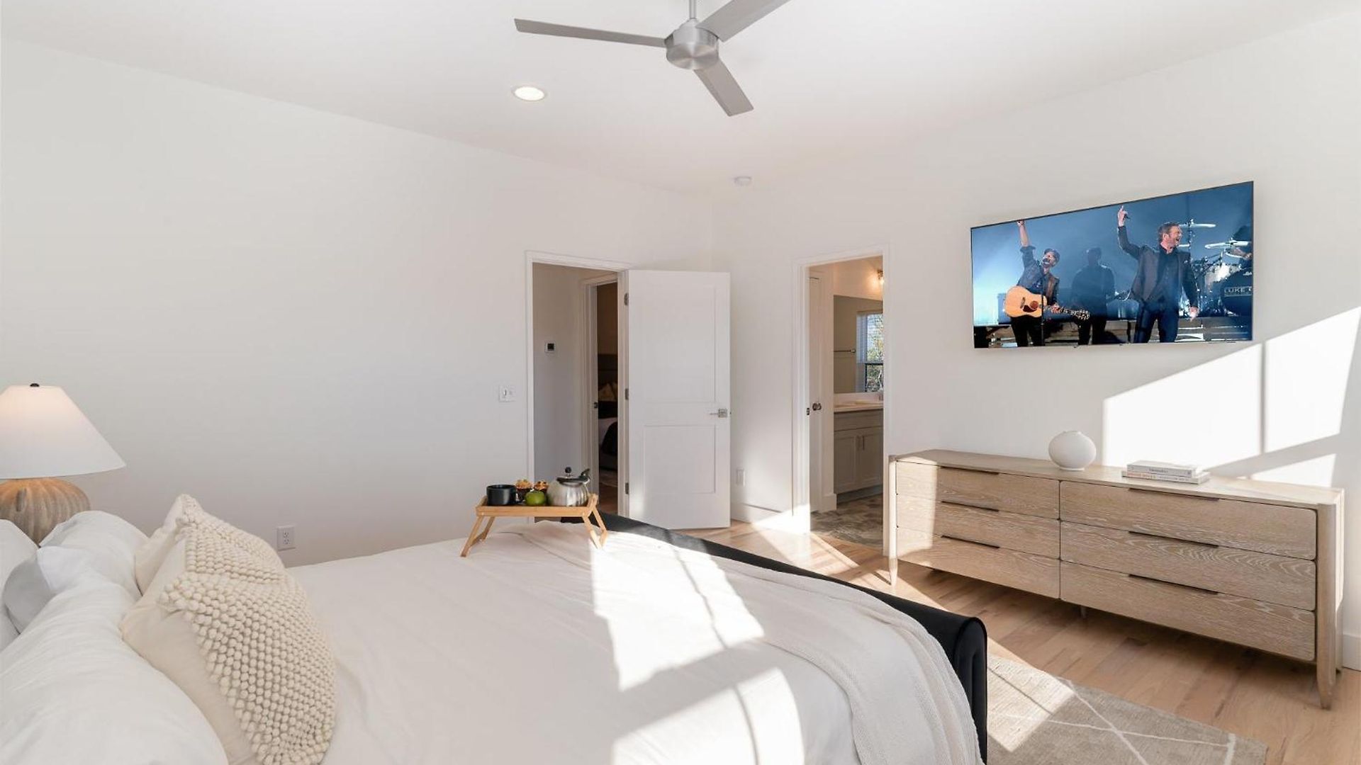 - 405 Marshall St #3
