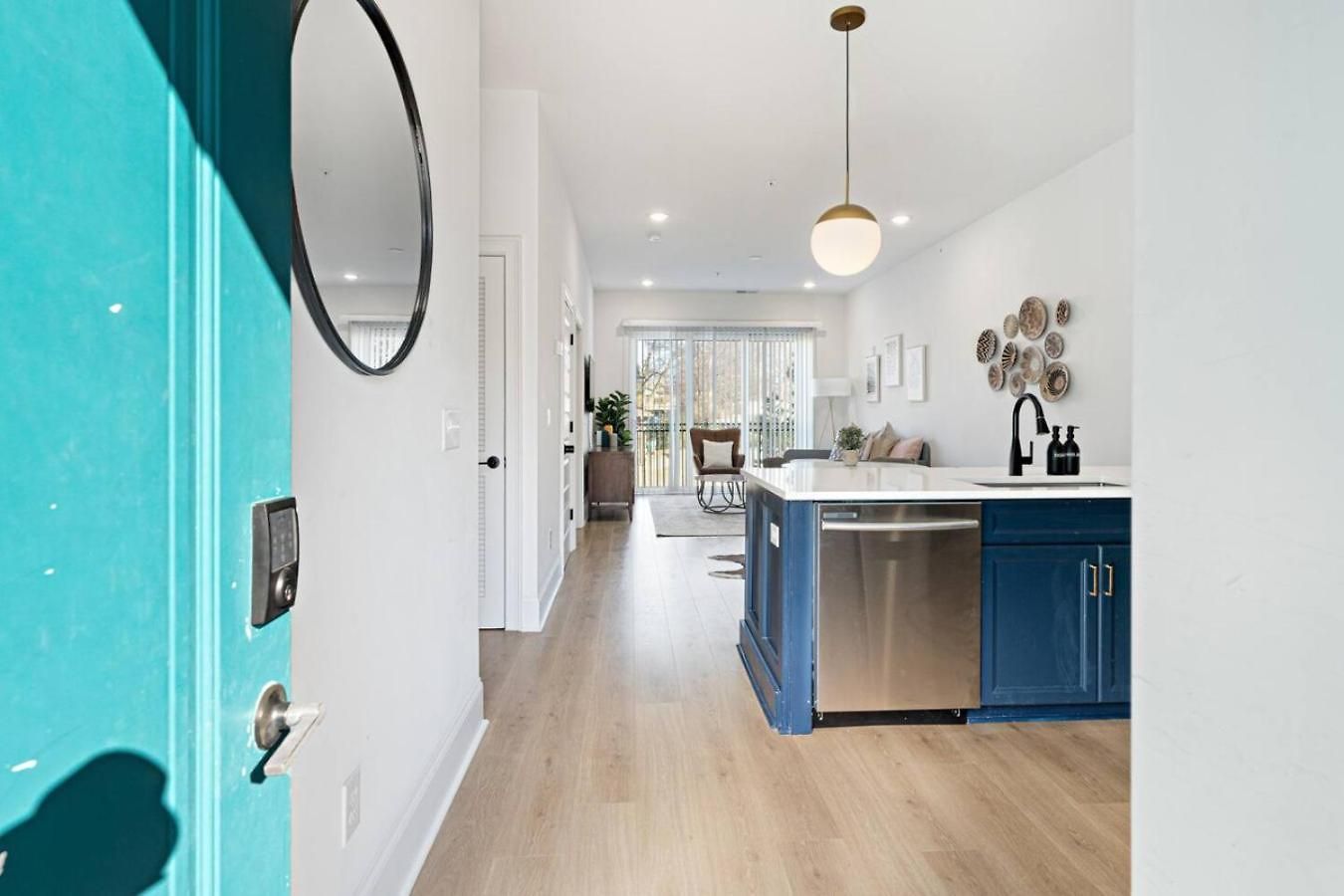 Sleeps 20 Three Side By Side 10 Minutes To Broadway *