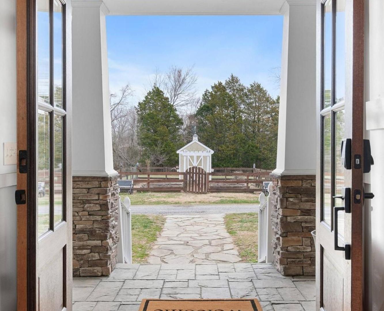 Retreat - Pool/hot Tub/karaoke/theatre +