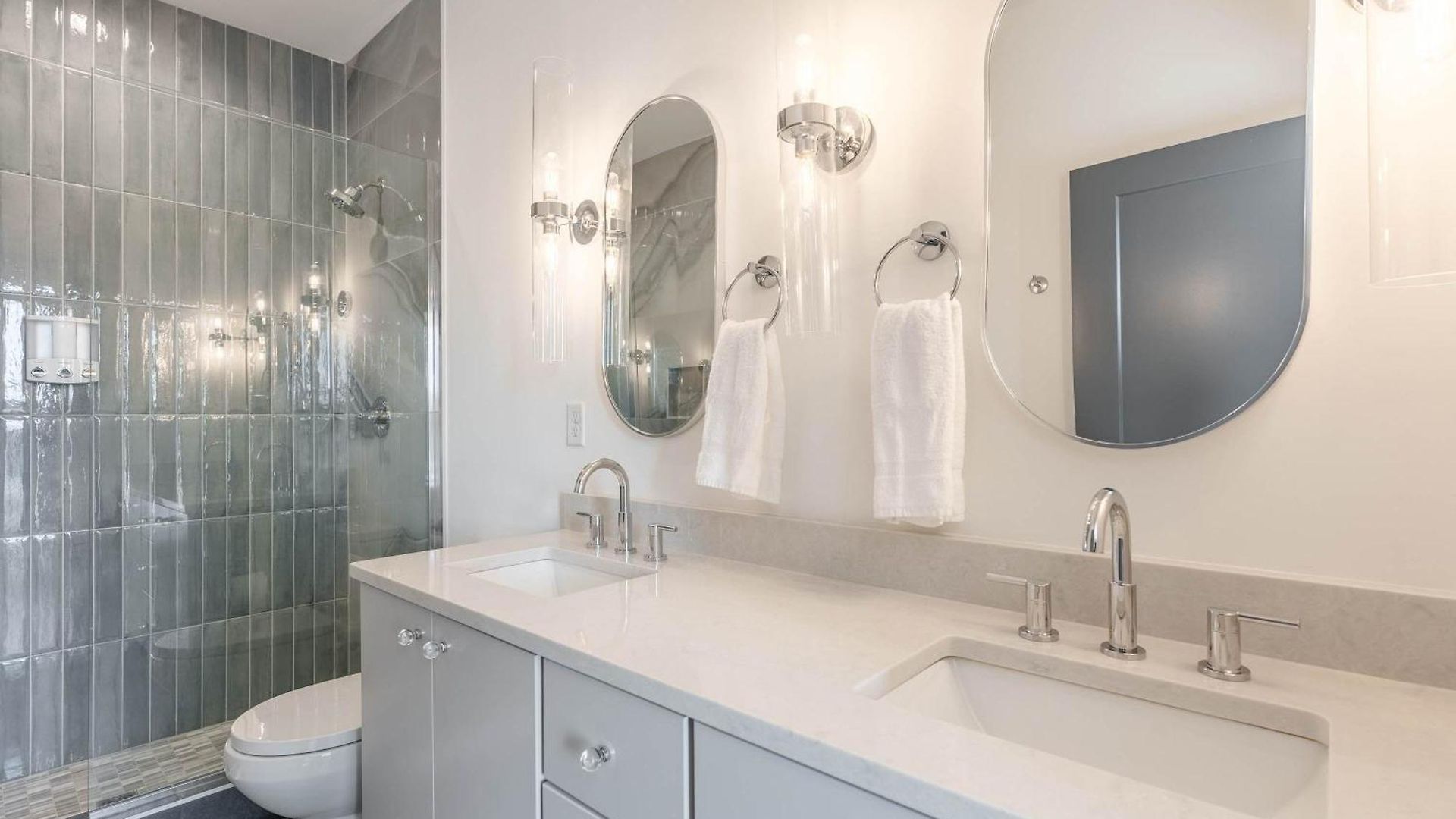 Retreat With Hot Tub & Private Garage Nashville