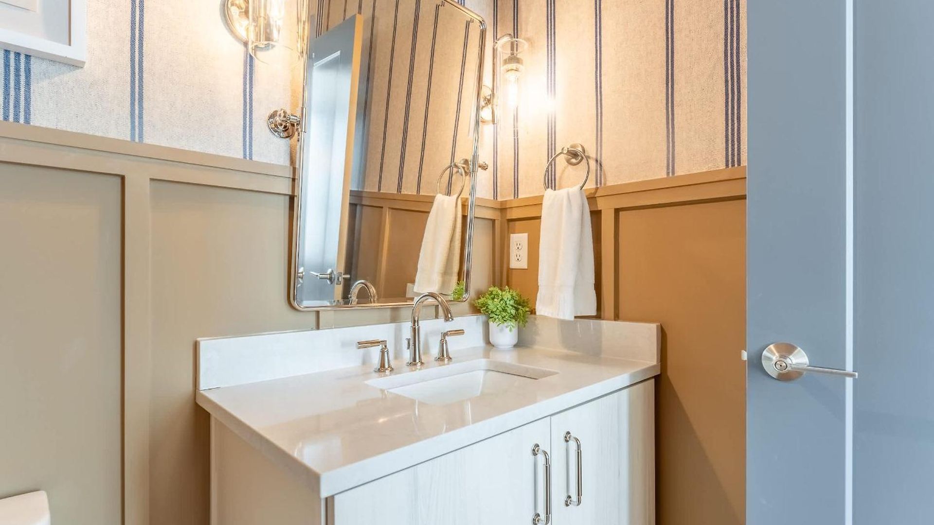 Luxe Group With Hot Tub & Rooftop Lounge Nashville