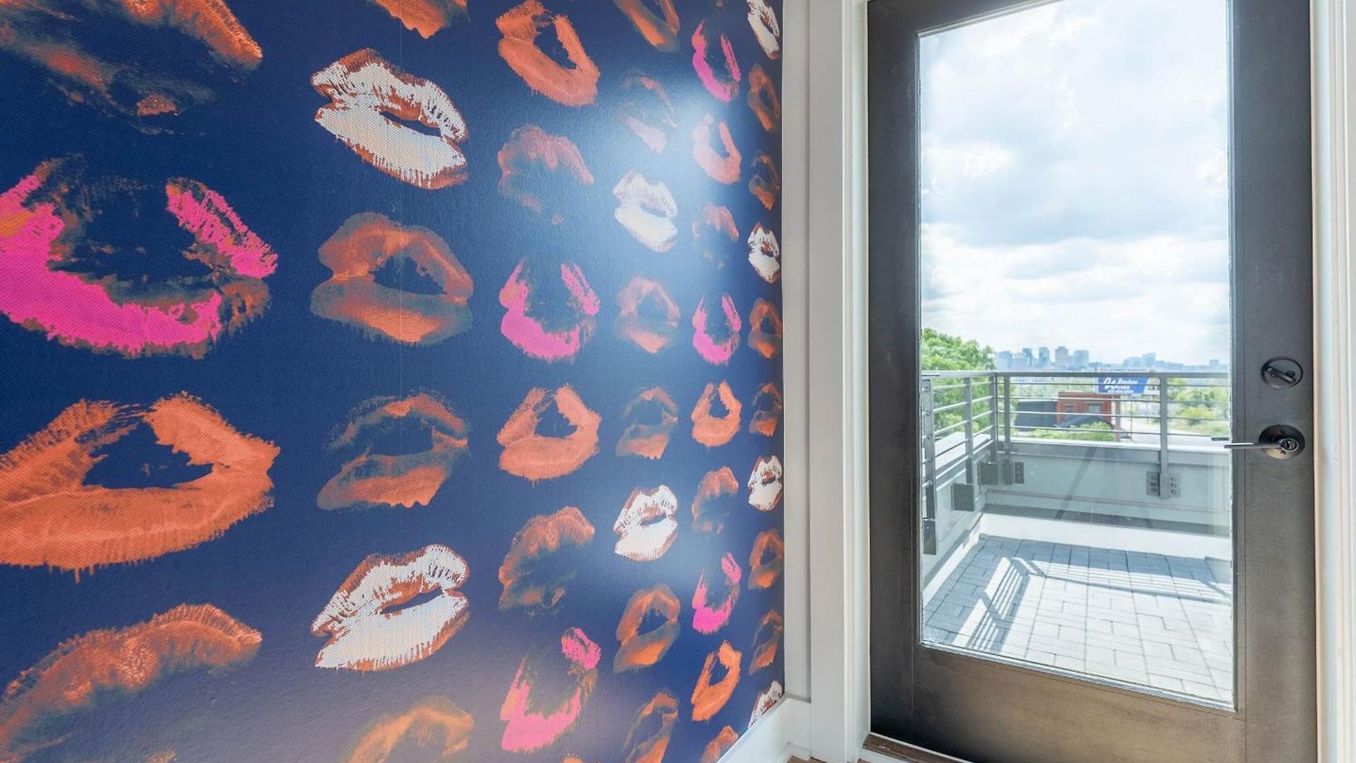 Holiday home Luxe Group With Hot Tub & Rooftop Lounge