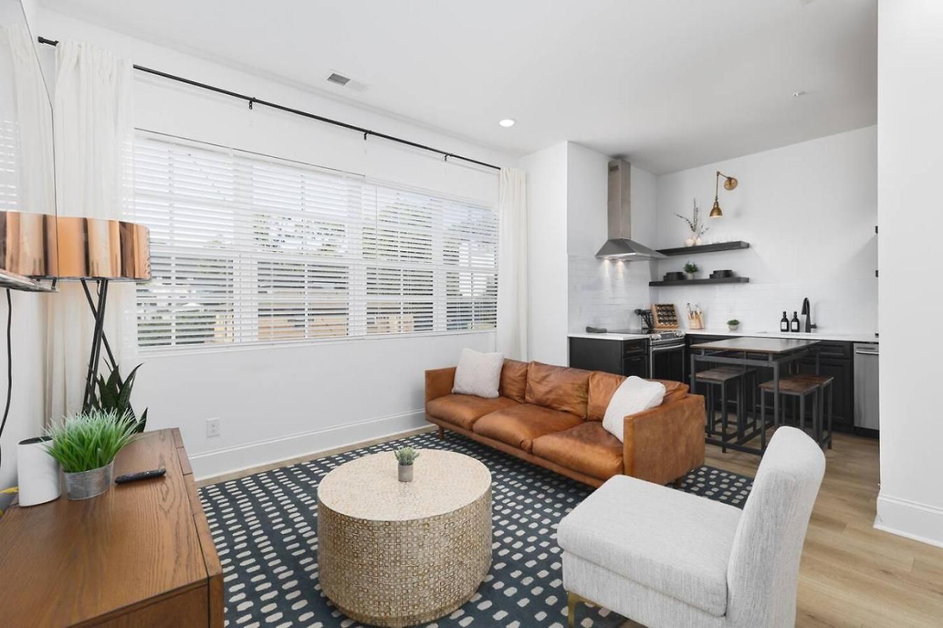 Sleeps 20 Three Side By Side 10 Minutes To Broadway