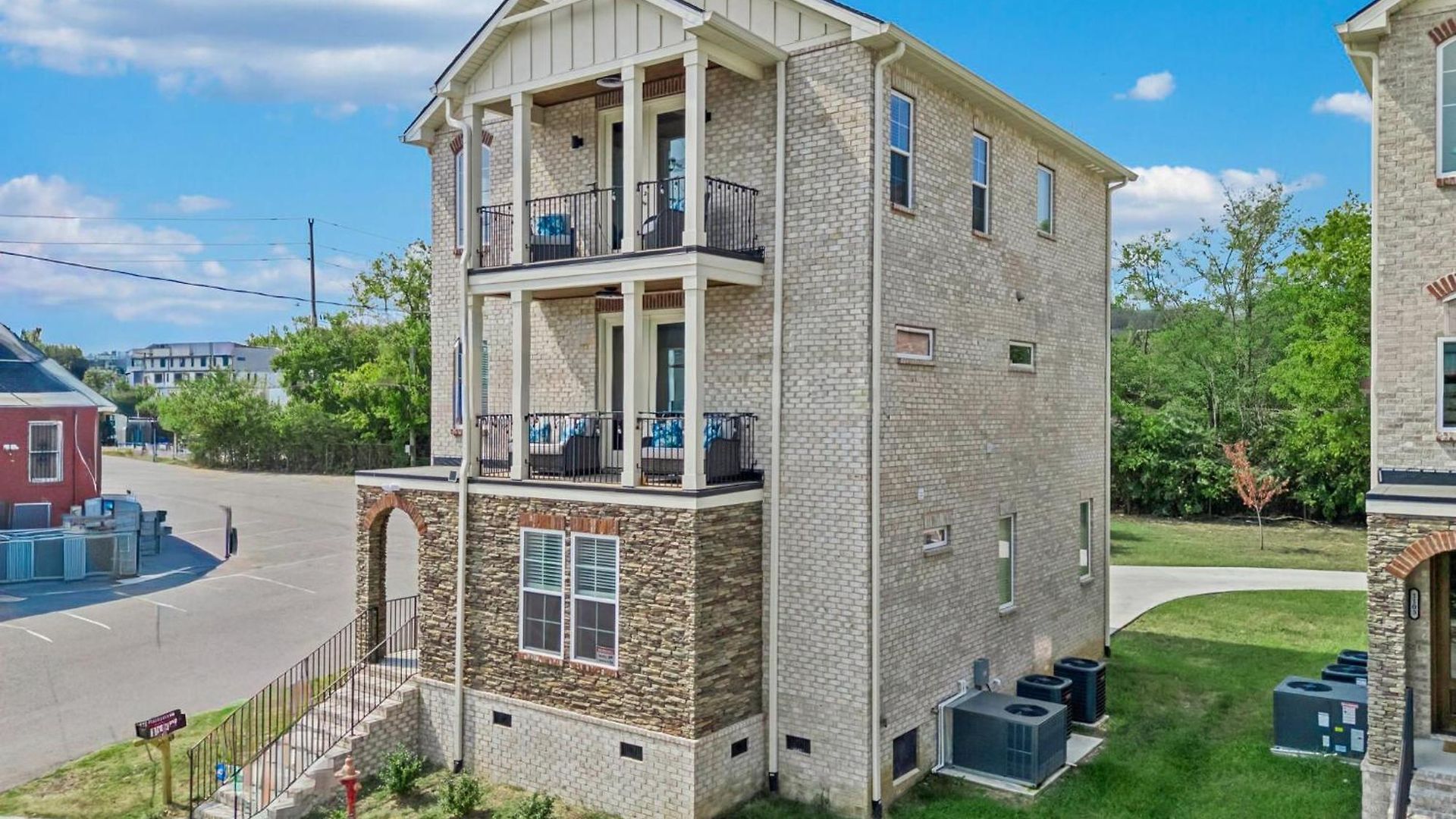 Friends In Skyline Places, 10 Min To Broadway, Perfect For Groups Nashville