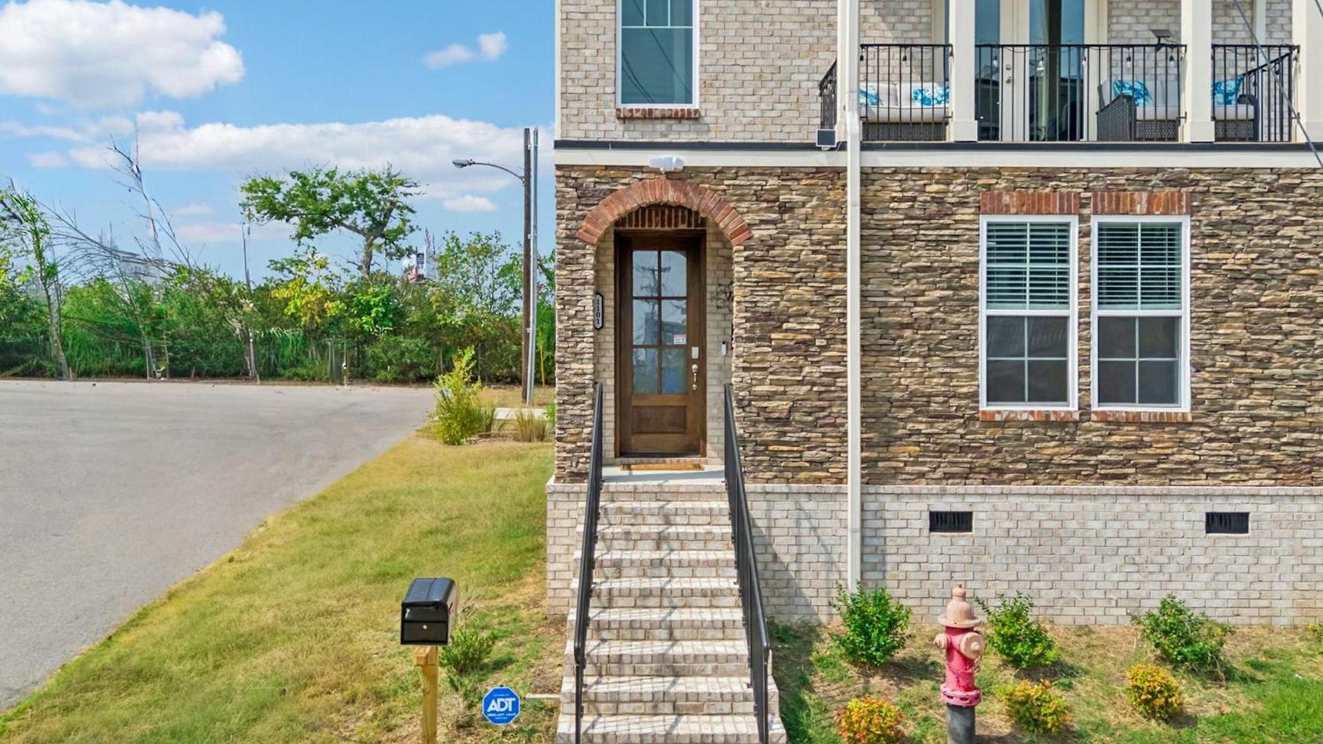 Holiday home Friends In Skyline Places, 10 Min To Broadway, Perfect For Groups Nashville