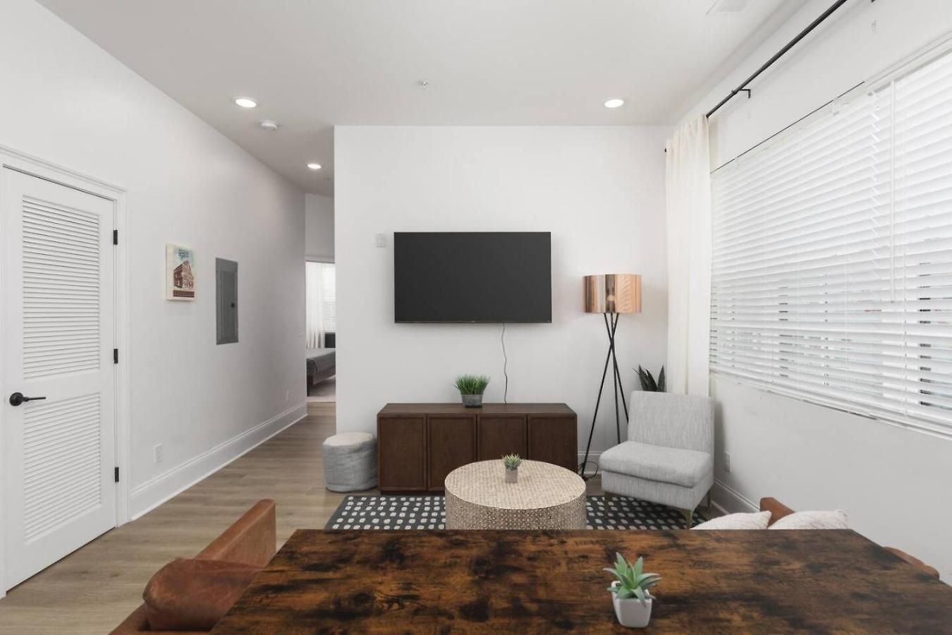 Sleeps 20 Three Side By Side 10 Minutes To Broadway