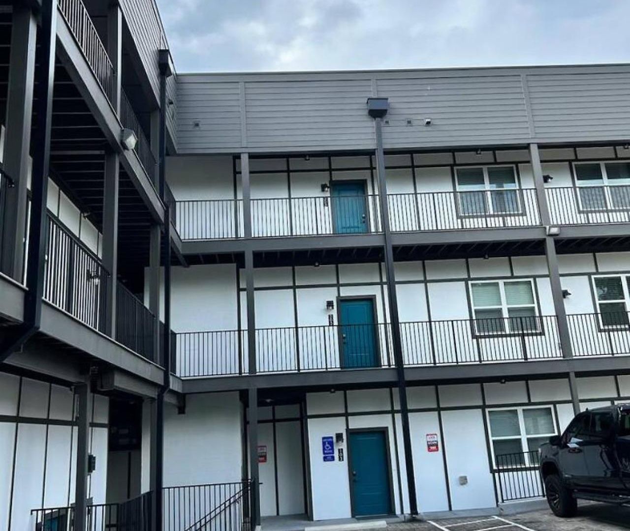 Holiday home Only 3 Miles From Broadway Sleeps 16 Two Side By Side Nashville