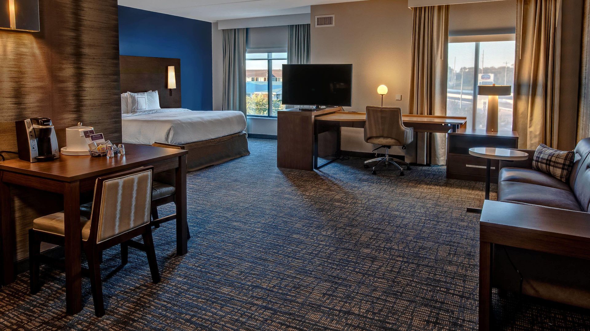 By Marriott At Opryland 3* Nashville