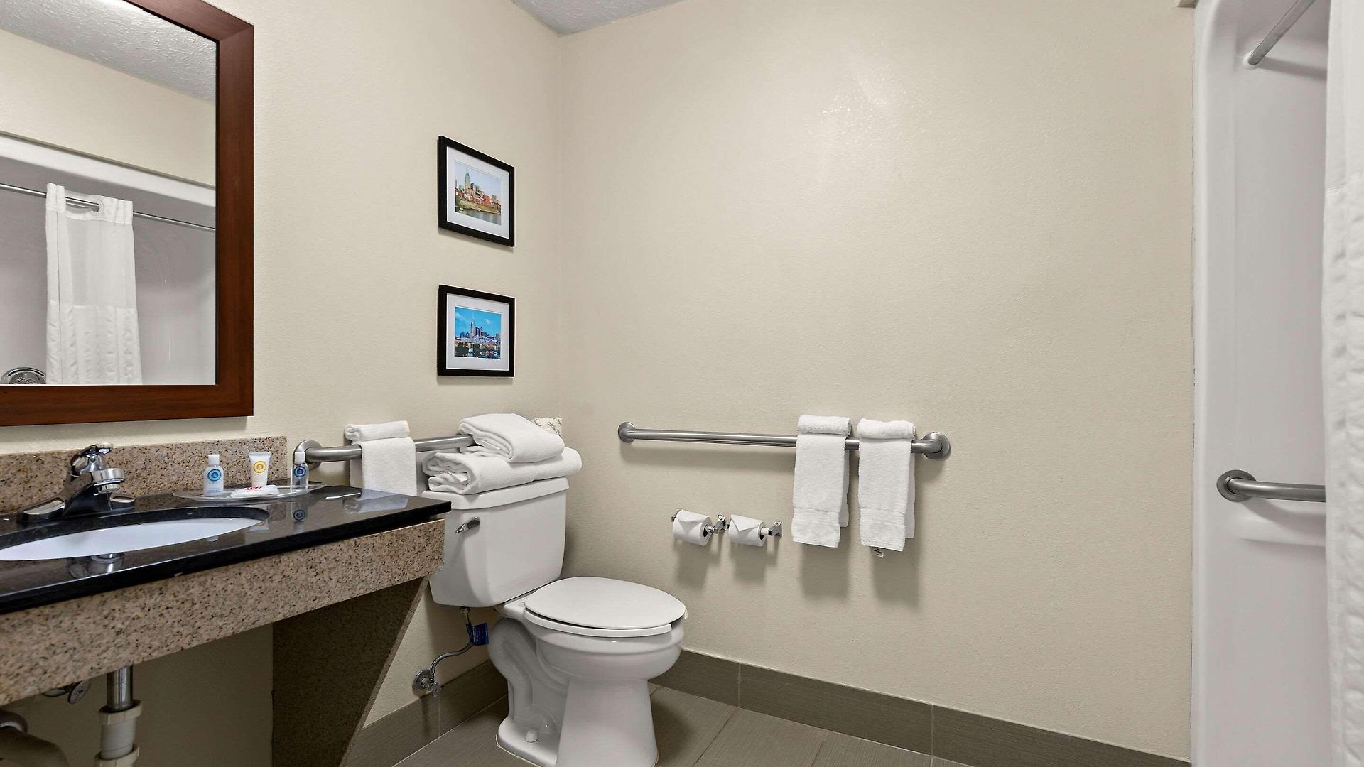 Comfort Near Percy Priest 4* Nashville