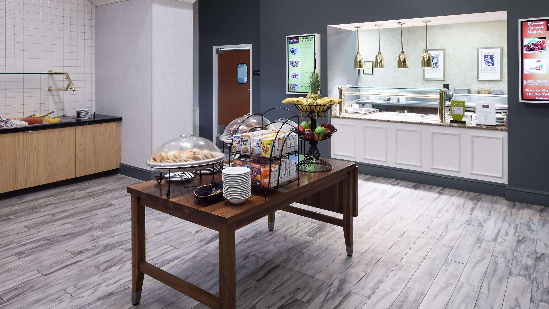 Hilton Garden Vanderbilt Hotel 3*
