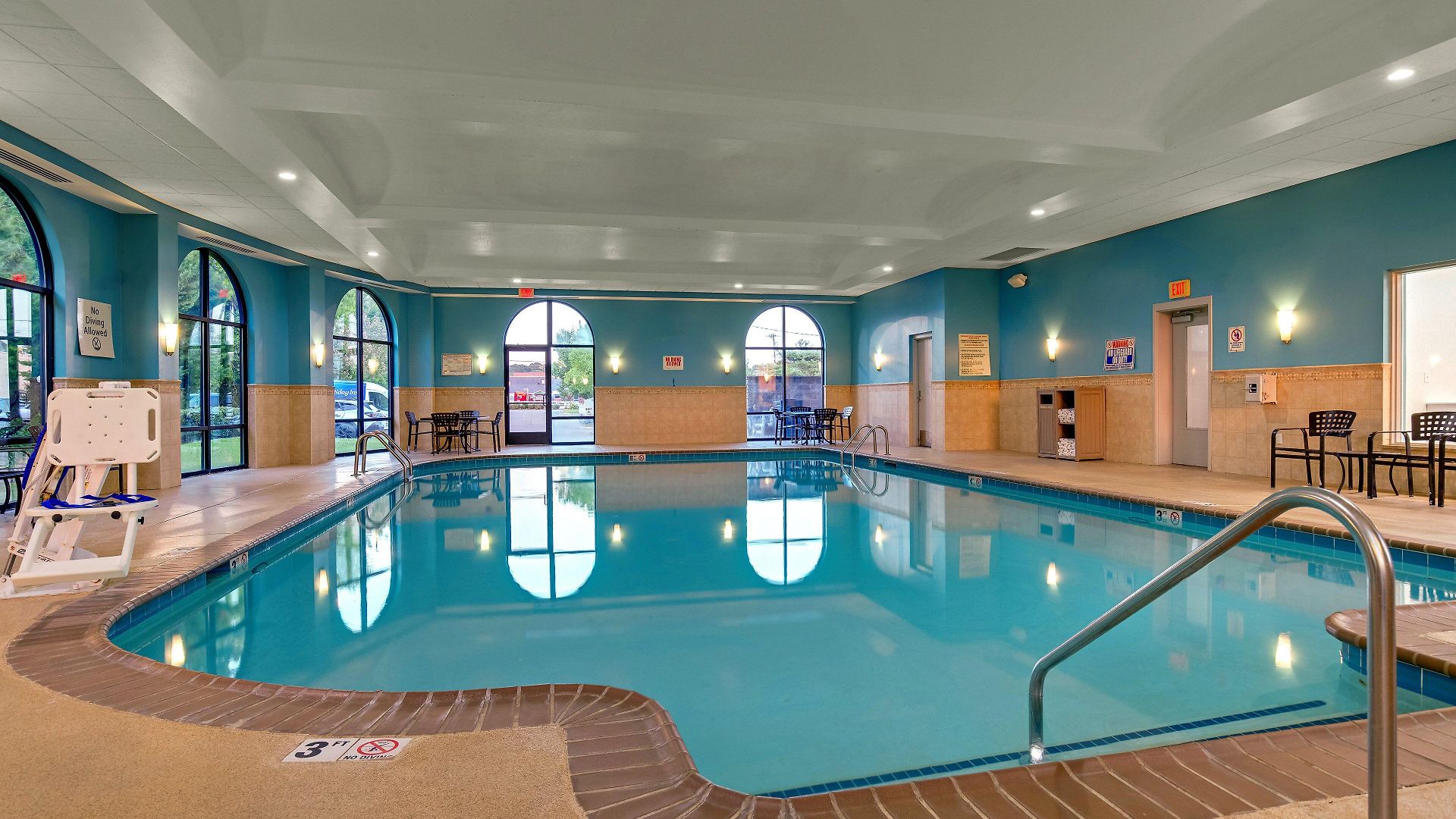 Express Nashville-opryland By Ihg Hotel 3*