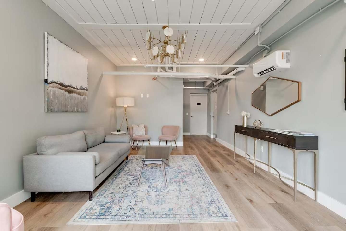 Holiday home Modern 2-bedroom In *