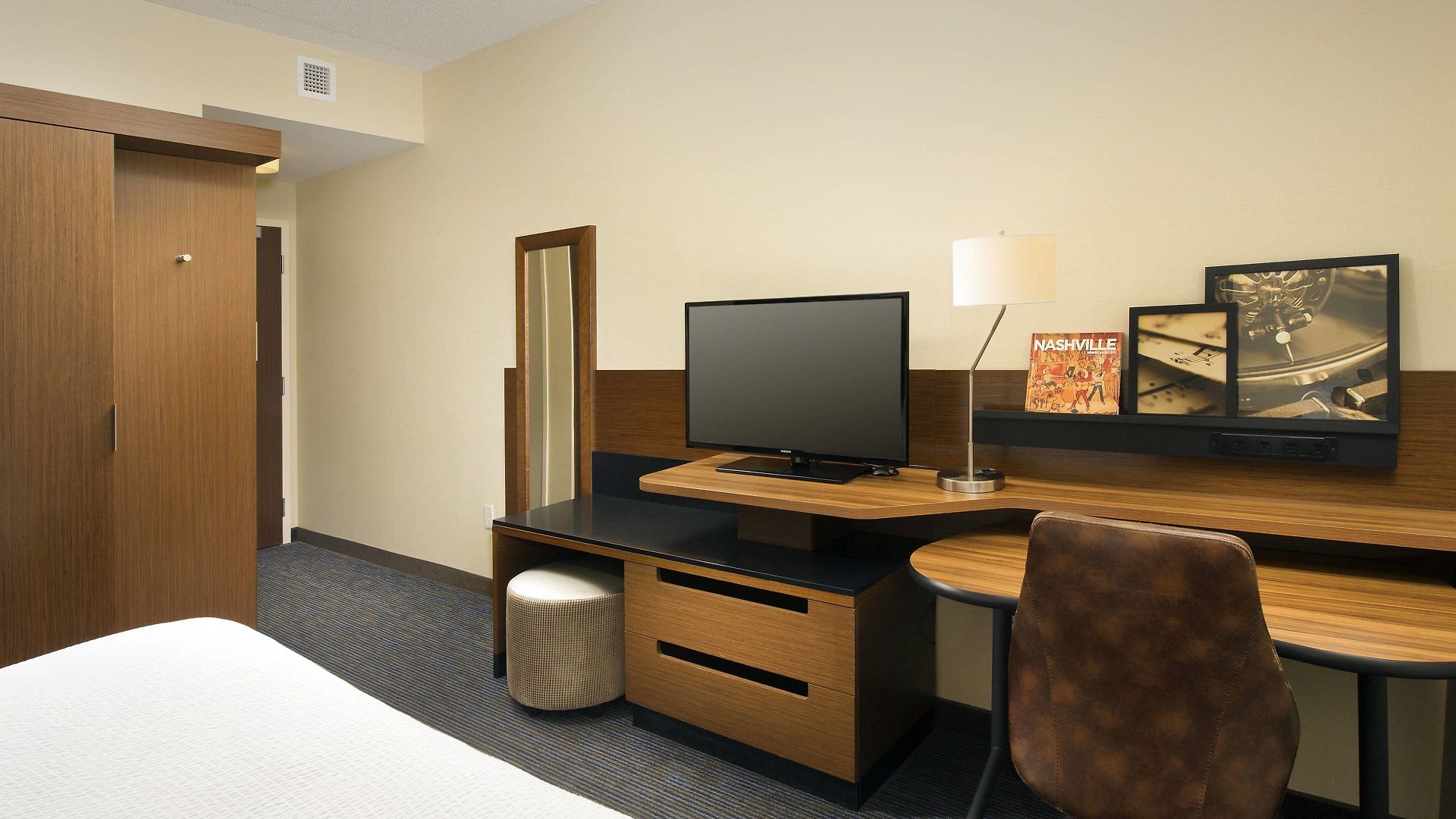 Fairfield And By Marriott Downtown/the Gulch Hotel Nashville