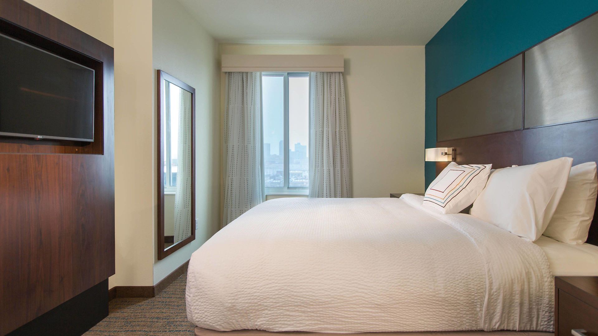 By Marriott Vanderbilt/west End 3*