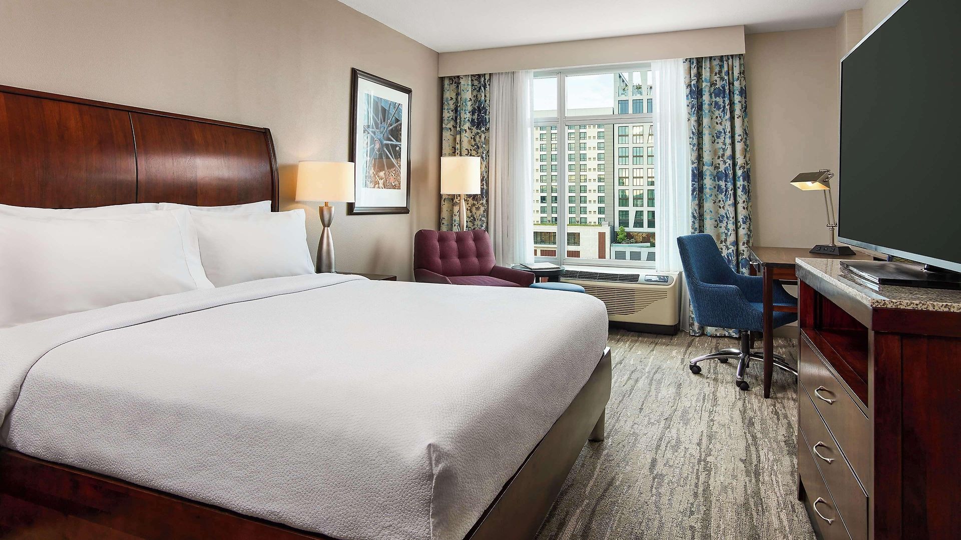 Hilton Garden Downtown Convention Center