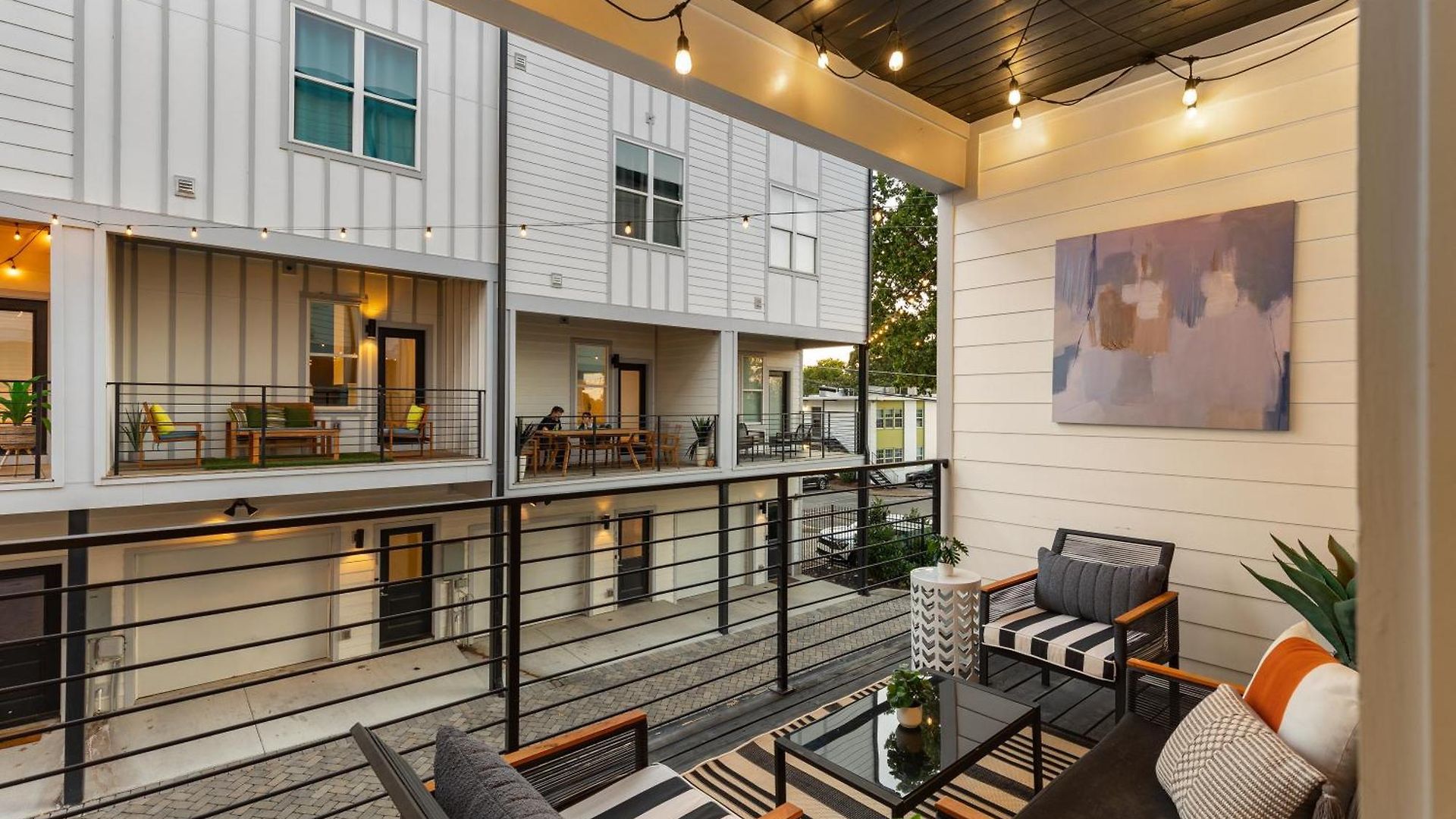 Private Rooftop Near Vanderbilt Only 2 Miles From Downtown