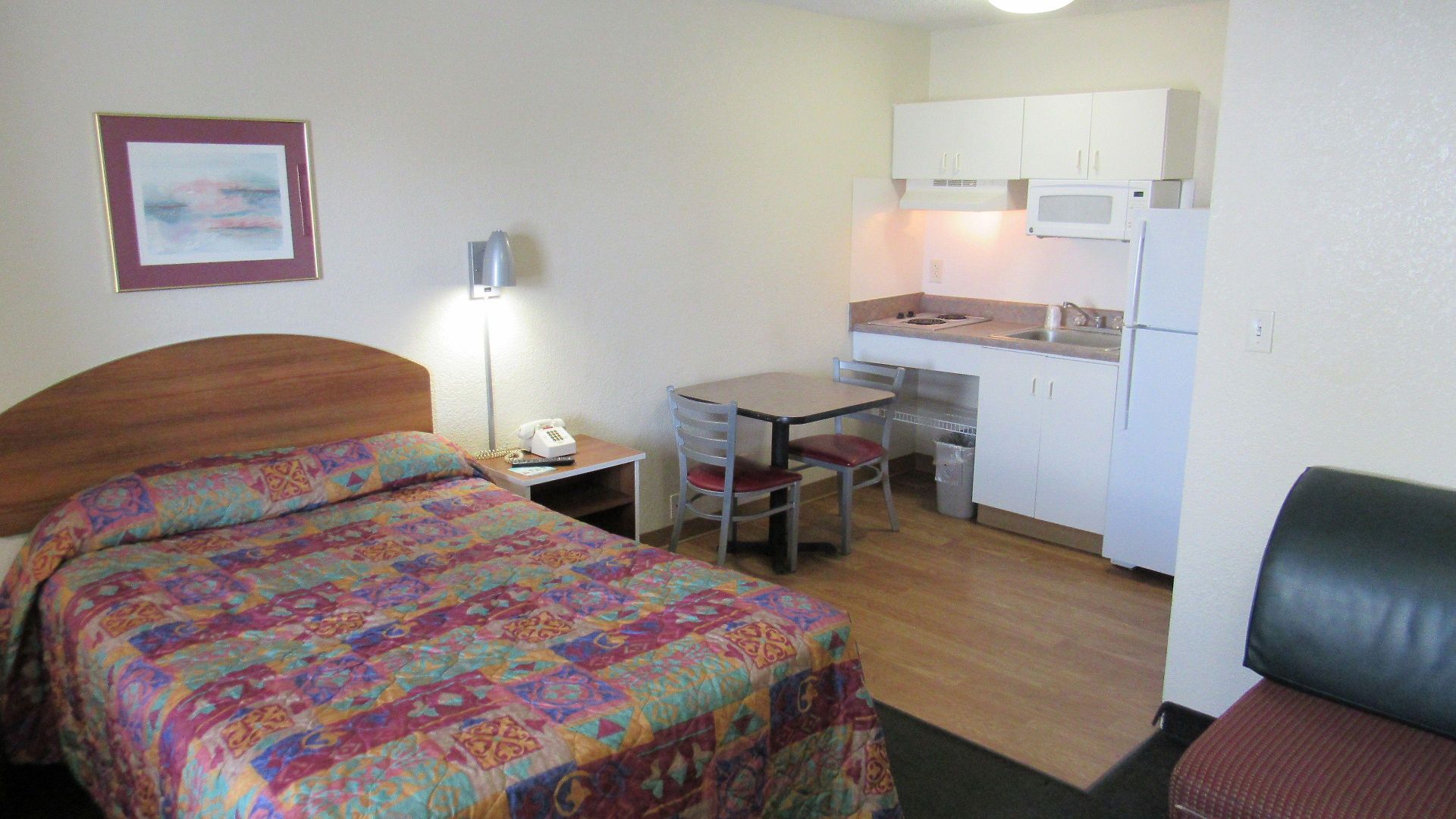 Intown Extended Tn - Bell Road Hotel 2*