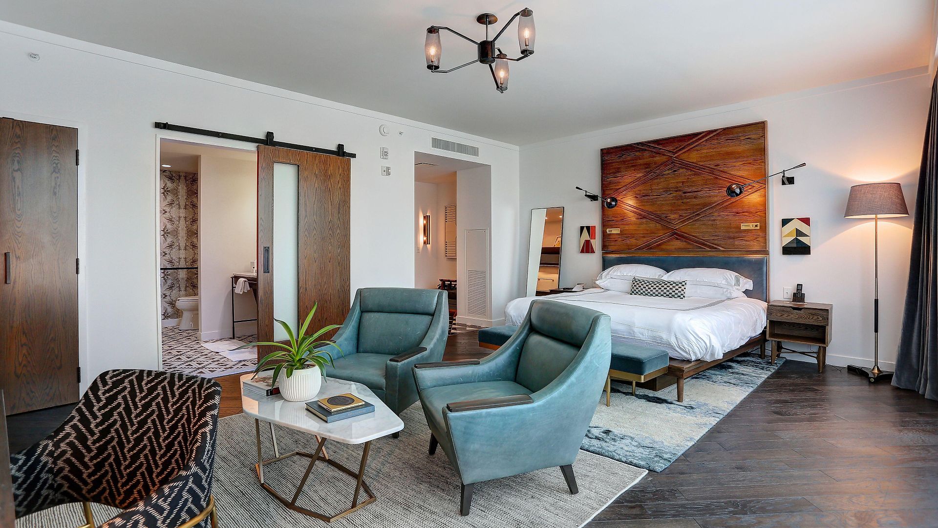 Thompson Nashville, By Hyatt 4*