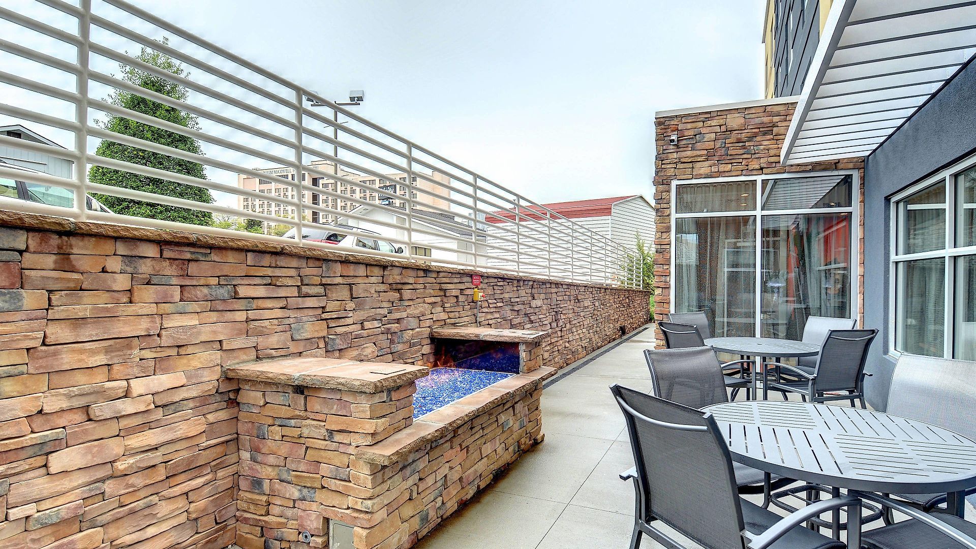 Fairfield & By Marriott Downtown-metrocenter